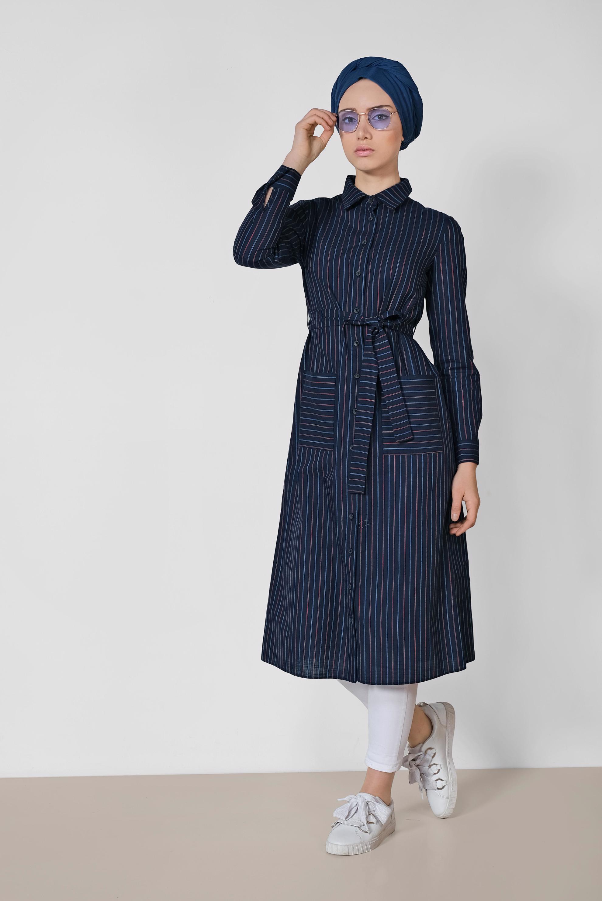 Tesettür giyim LACİVERT ÇİZGİ DESENLİ TUNİK 4290