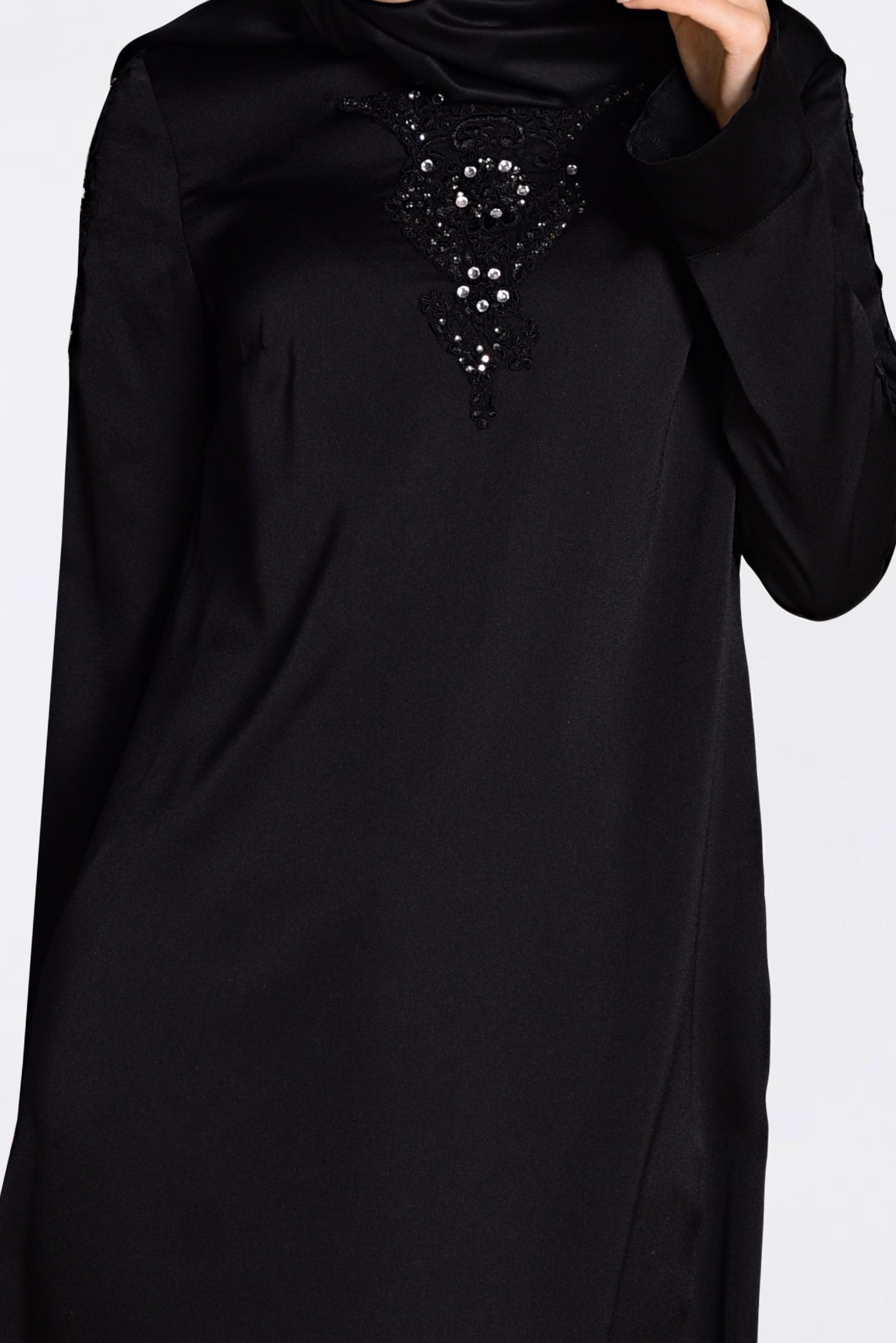Tesettür giyim SİYAH GÜPÜR VE TAŞLI TUNİK 4301