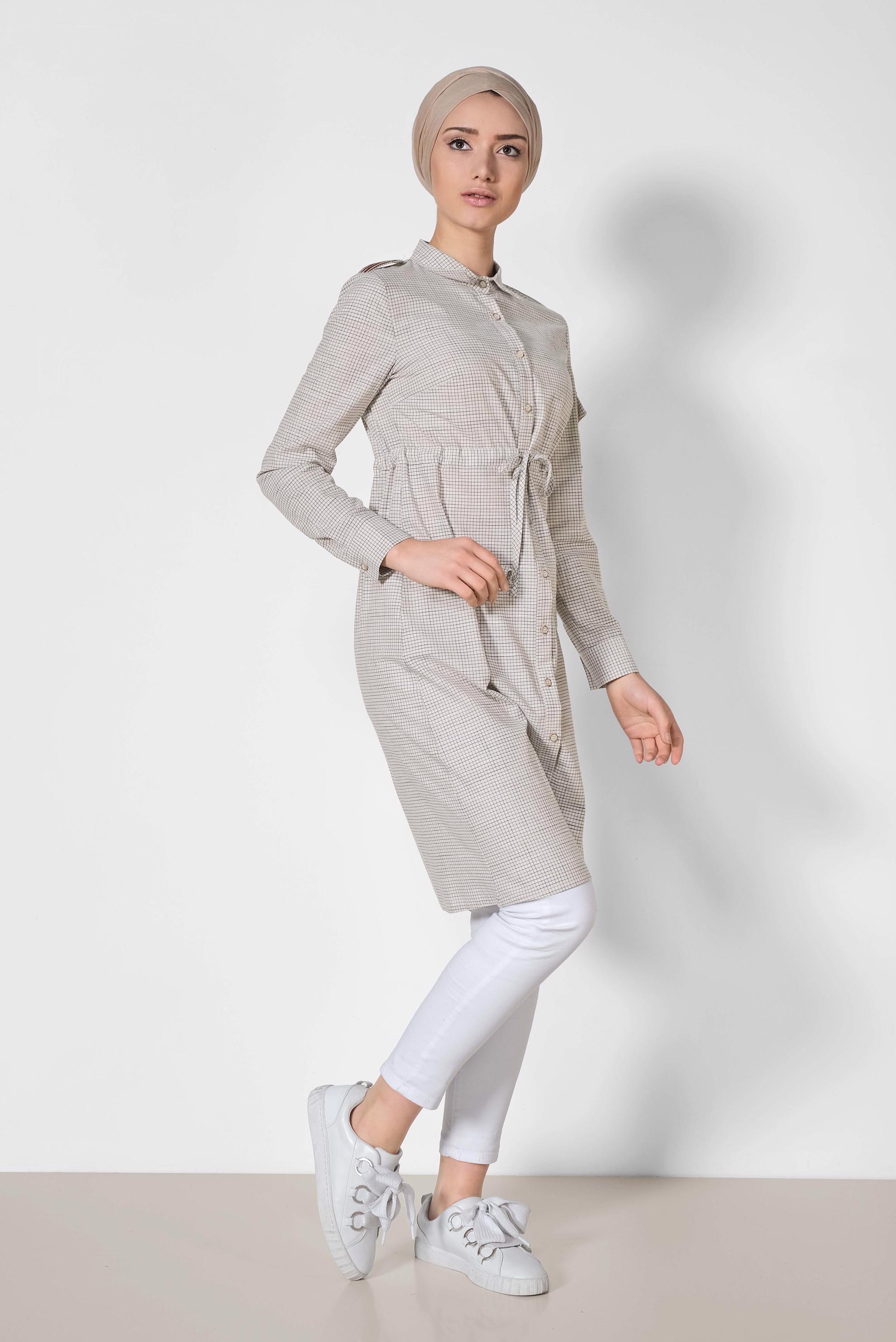 Tesettür giyim BEJ KARE DESENLİ KOLU İŞLEMELİ PAMUKLU TUNİK 4304