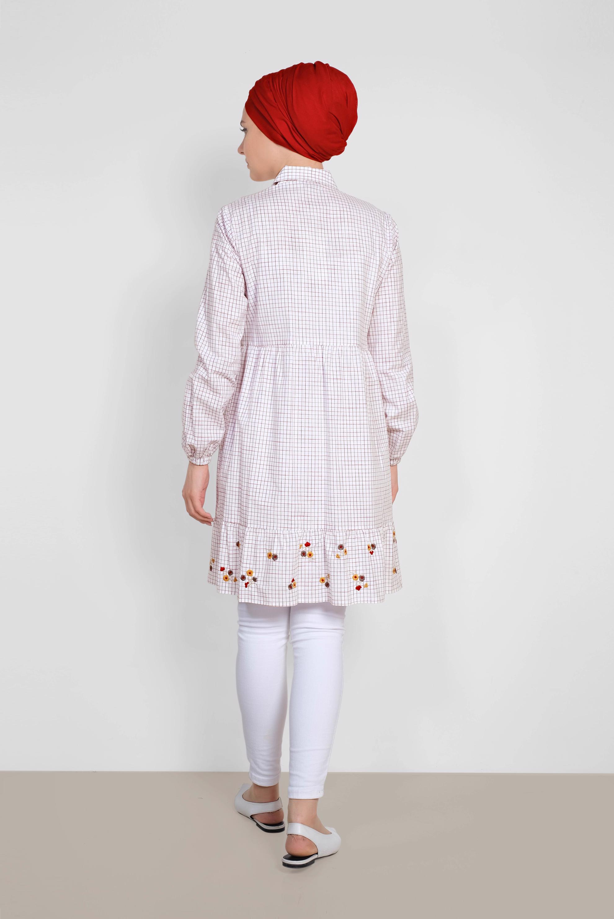 Tesettür giyim BEYAZ ÇİÇEK NAKIŞLI ÇİZGİLİ TUNİK 4307