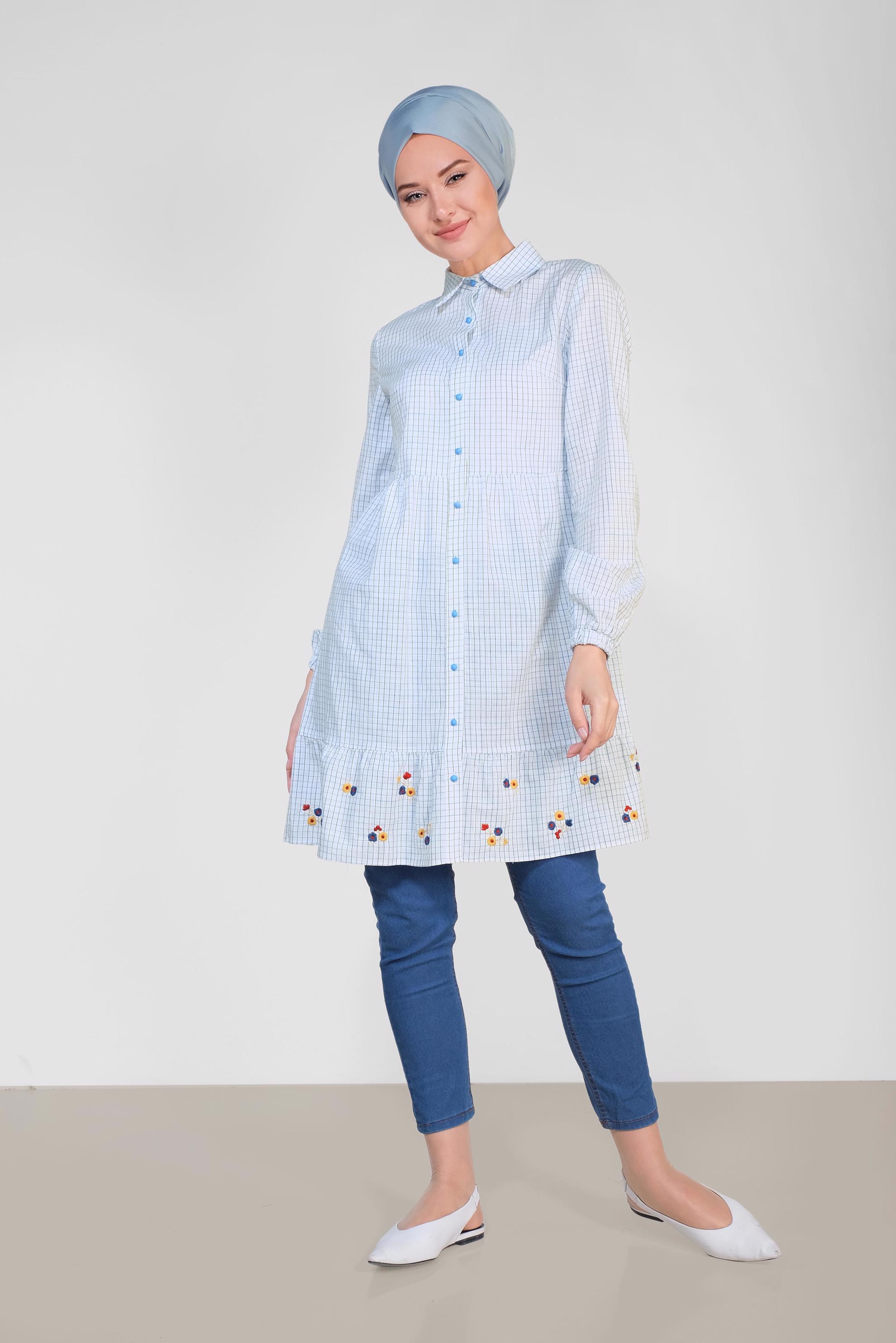 Tesettür giyim BEYAZ ÇİÇEK NAKIŞLI ÇİZGİLİ TUNİK 4307