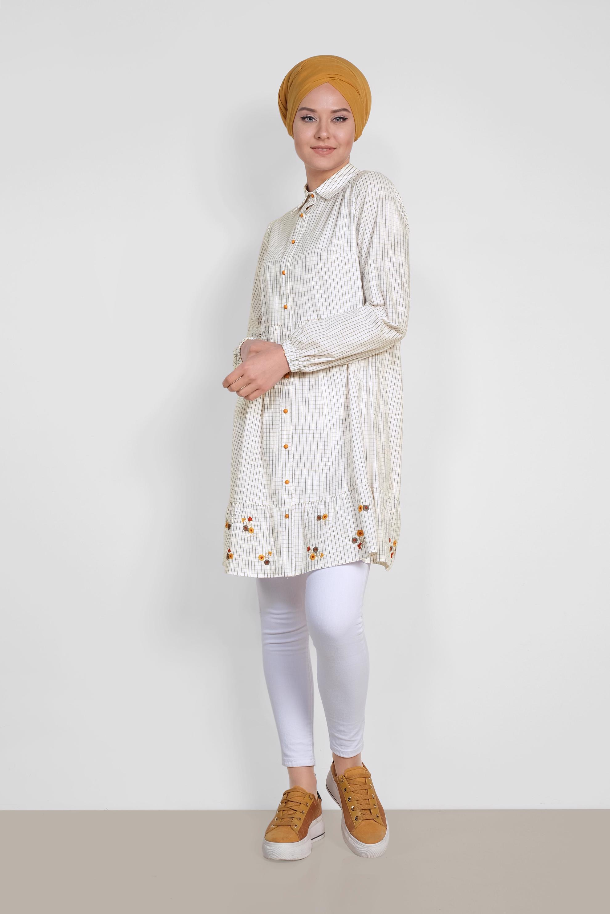 Tesettür giyim BEYAZ ÇİÇEK NAKIŞLI ÇİZGİLİ TUNİK 4307