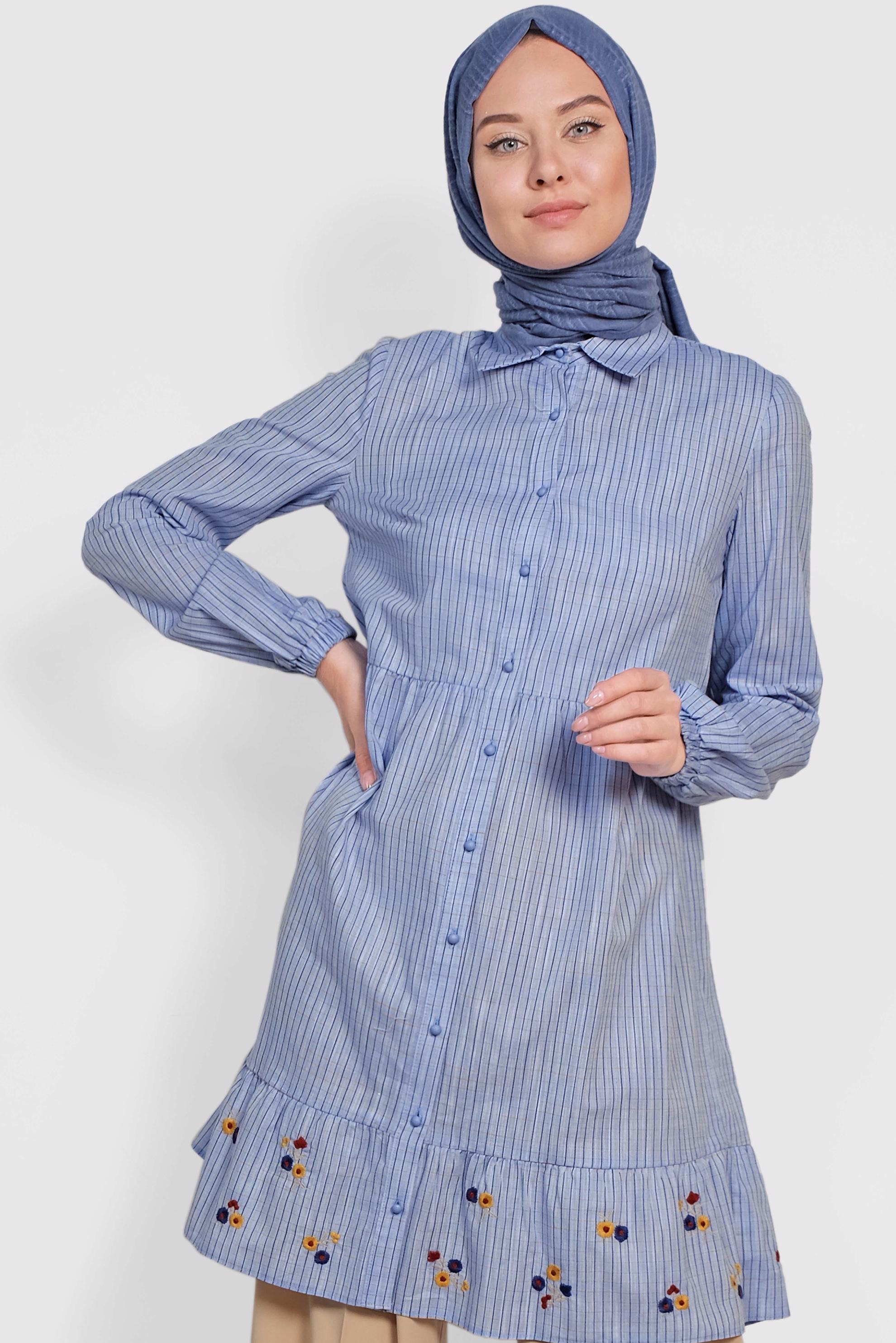 Tesettür giyim MAVİ ÇİÇEK NAKIŞLI ÇİZGİLİ TUNİK 4307