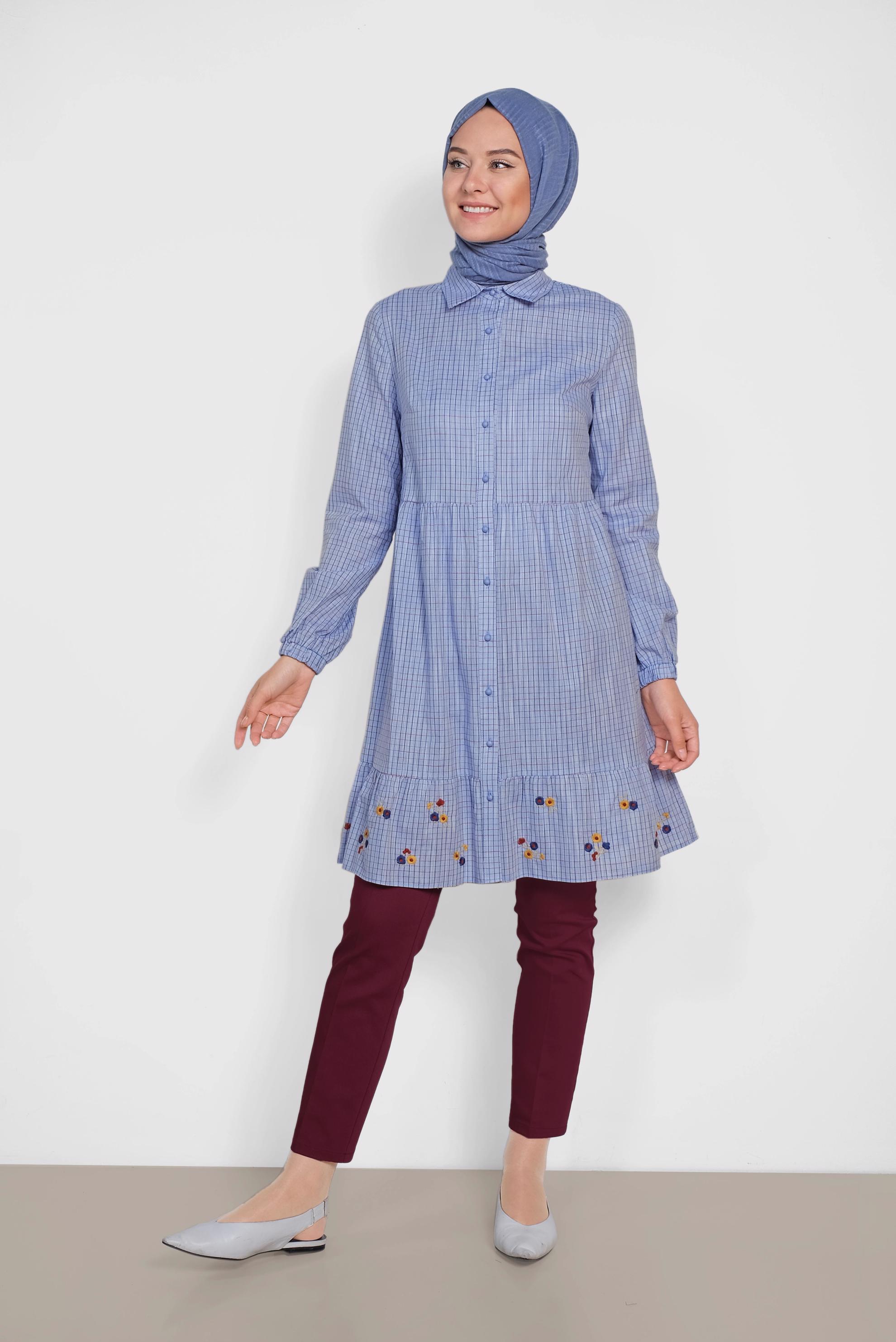 Tesettür giyim MAVİ ÇİÇEK NAKIŞLI ÇİZGİLİ TUNİK 4307