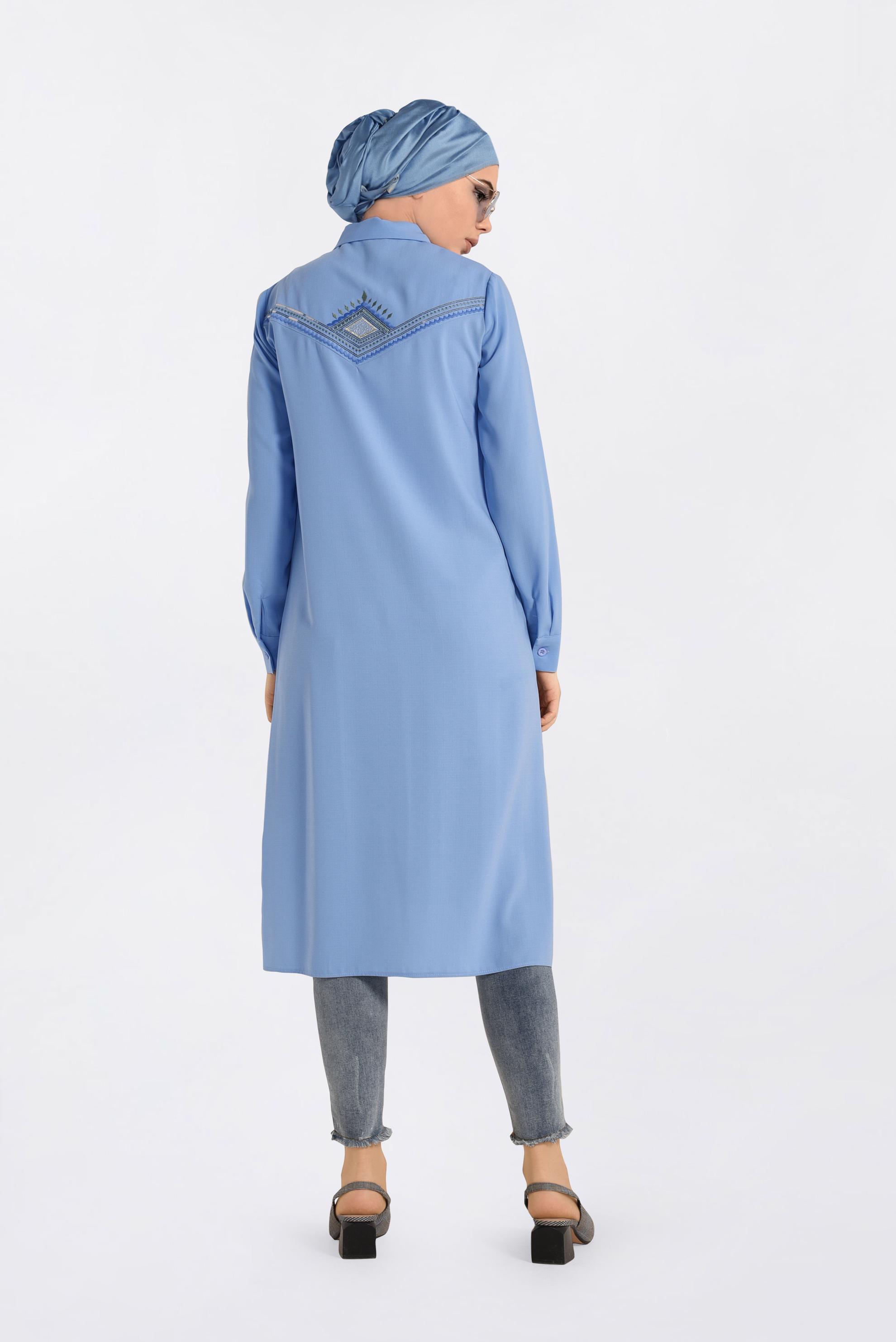 Tesettür giyim MAVİ ARKASI NAKIŞLI TUNİK 4315