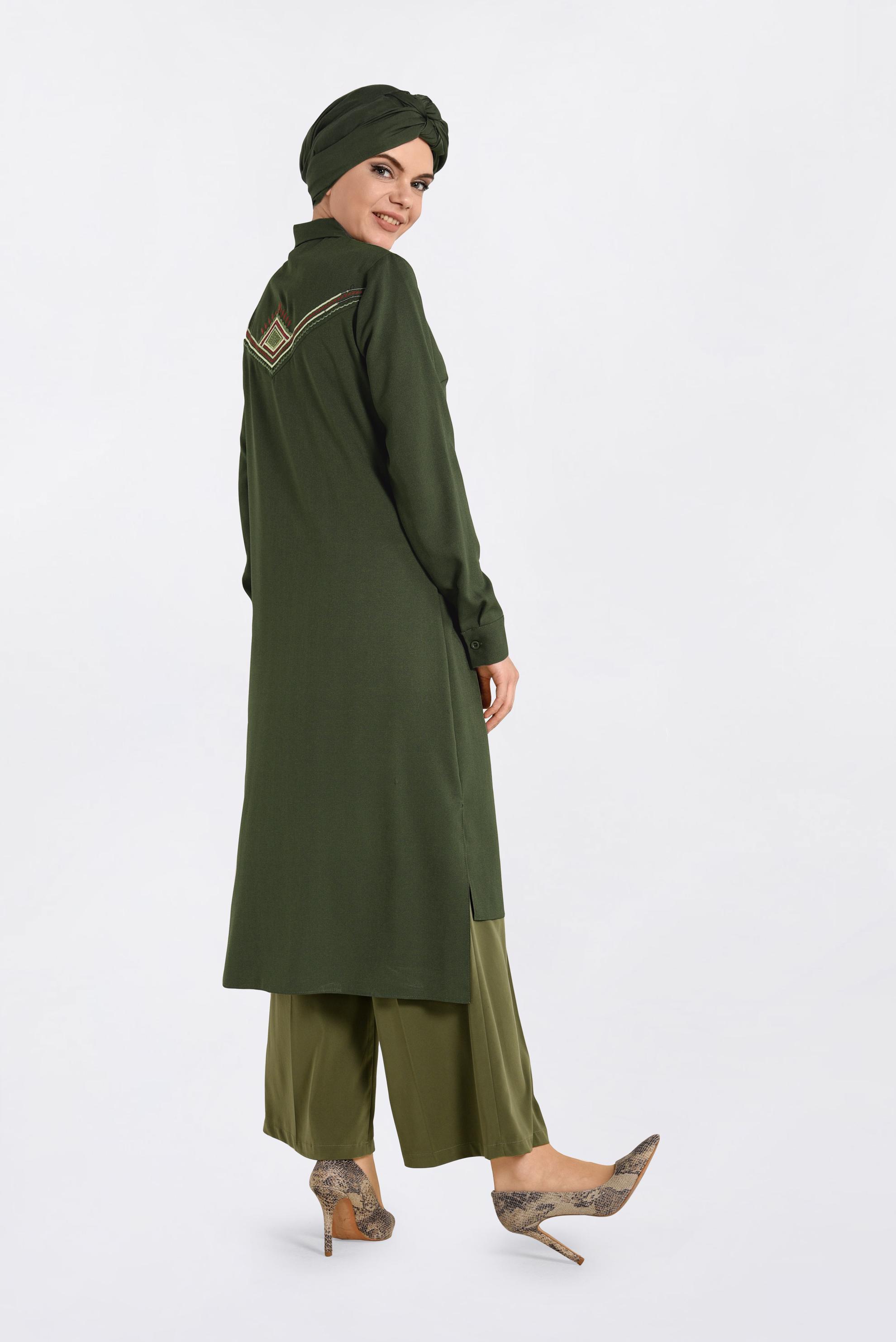 Tesettür giyim HAKİ ARKASI NAKIŞLI TUNİK 4315