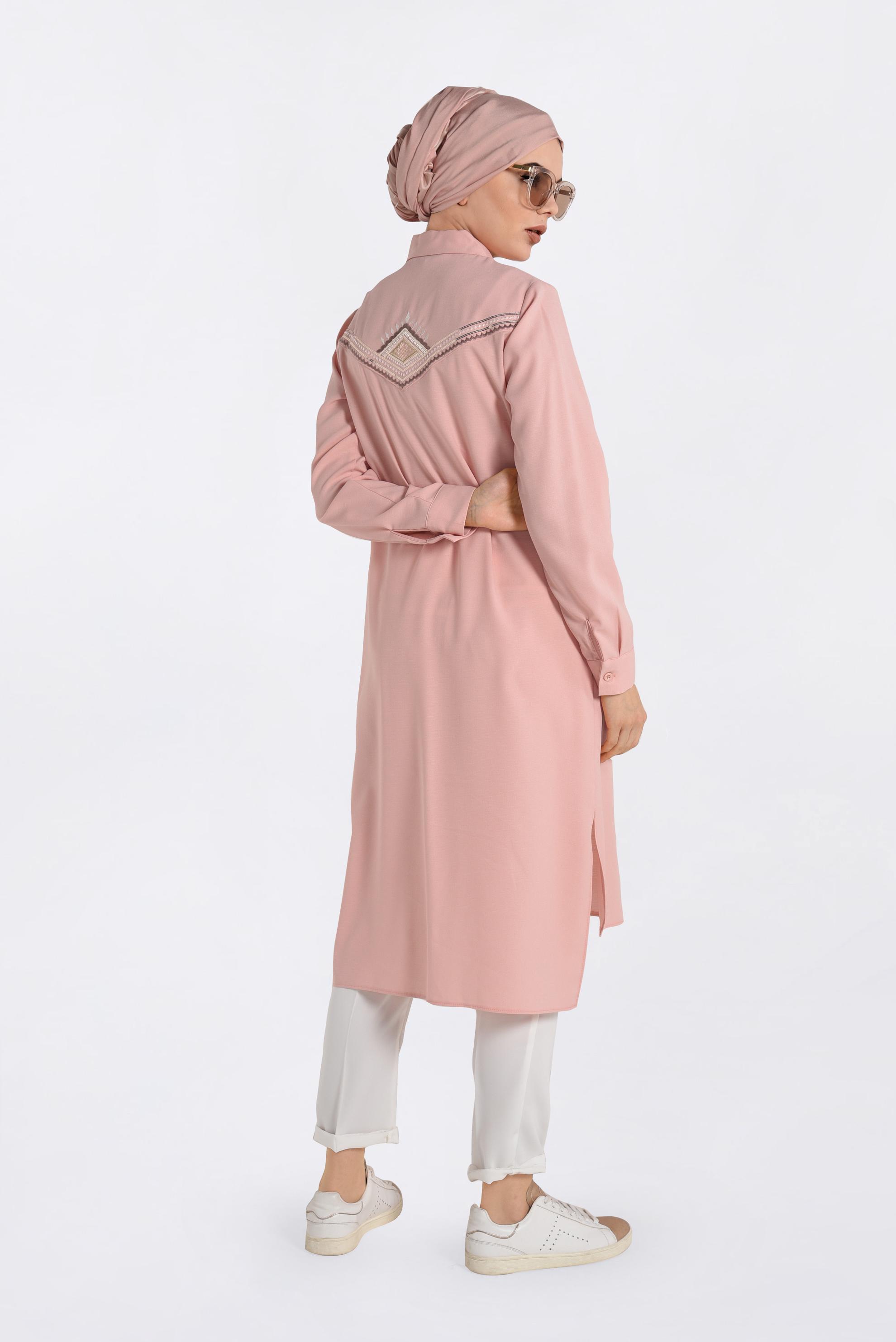 Tesettür giyim PUDRA ARKASI NAKIŞLI TUNİK 4315