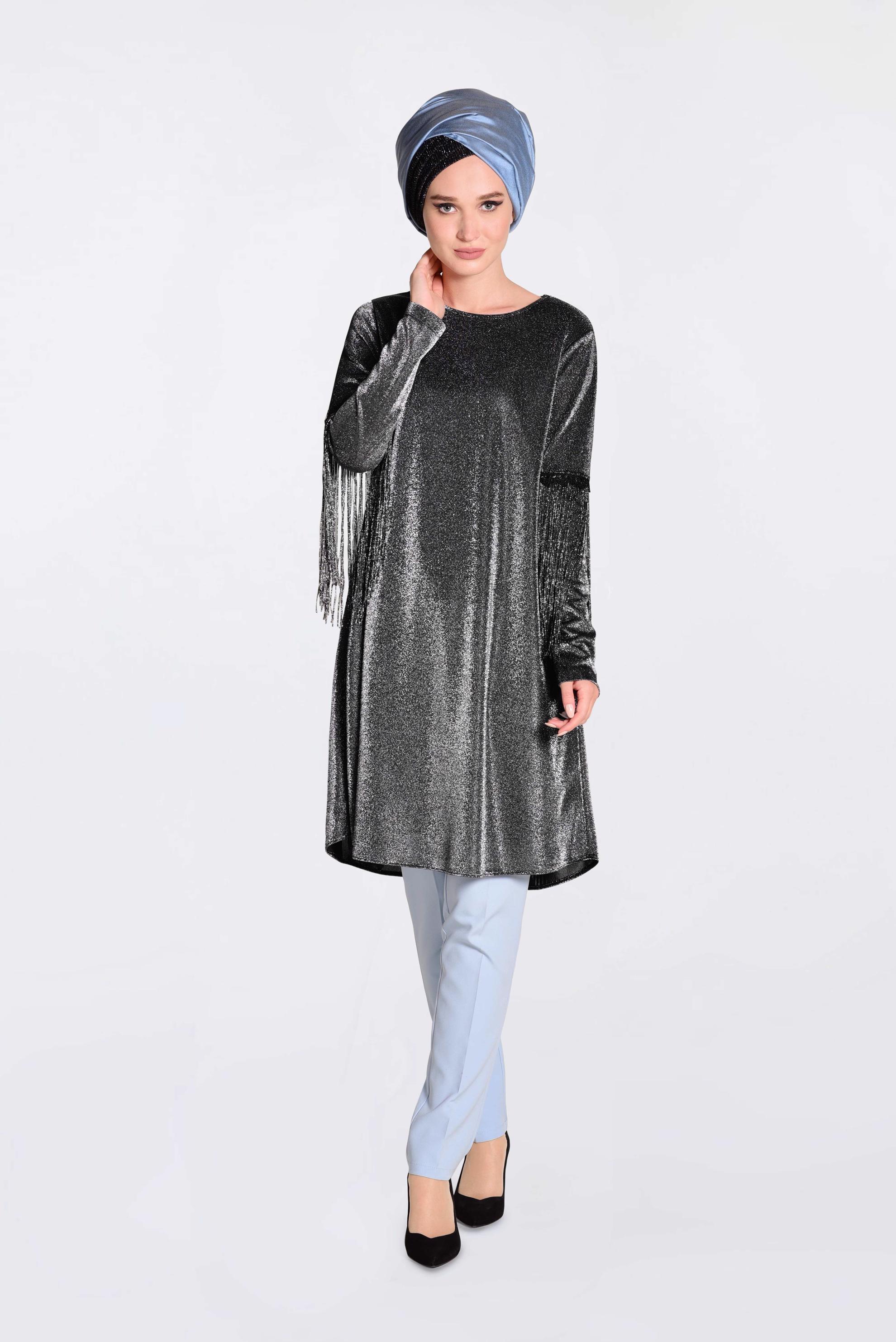 Tesettür giyim SİYAH KOLLARI PÜSKÜLLÜ SİMLİ TUNİK 4324