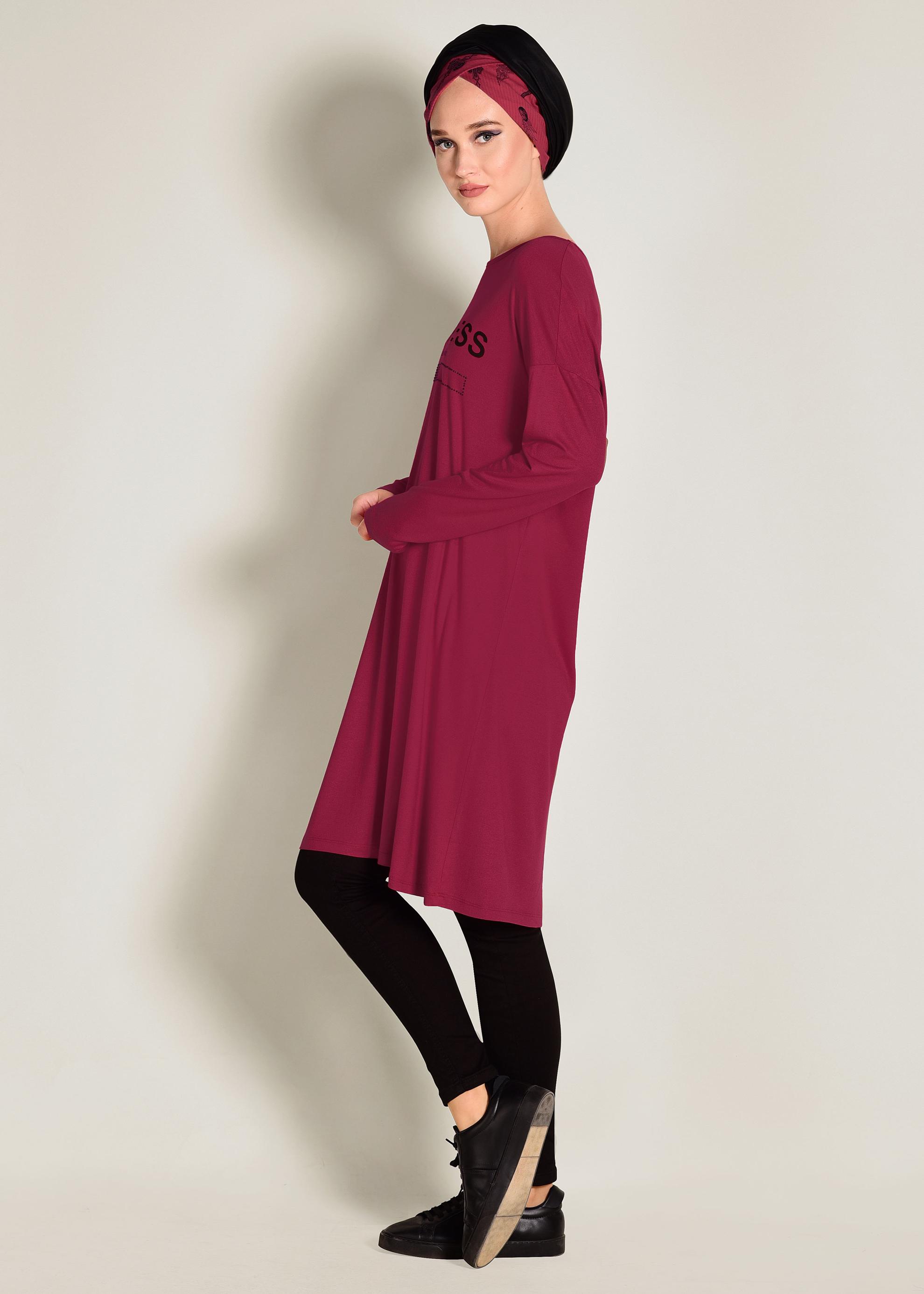Tesettür giyim KIRMIZI YAZILI BASİC TUNİK 4365