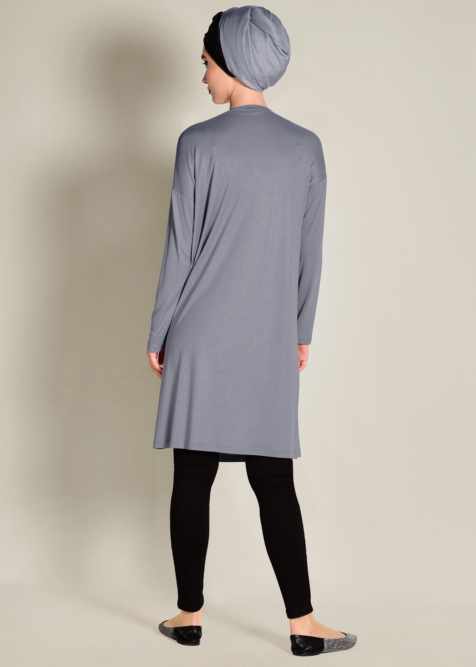 Tesettür giyim GRİ YAZILI BASİC TUNİK 4365