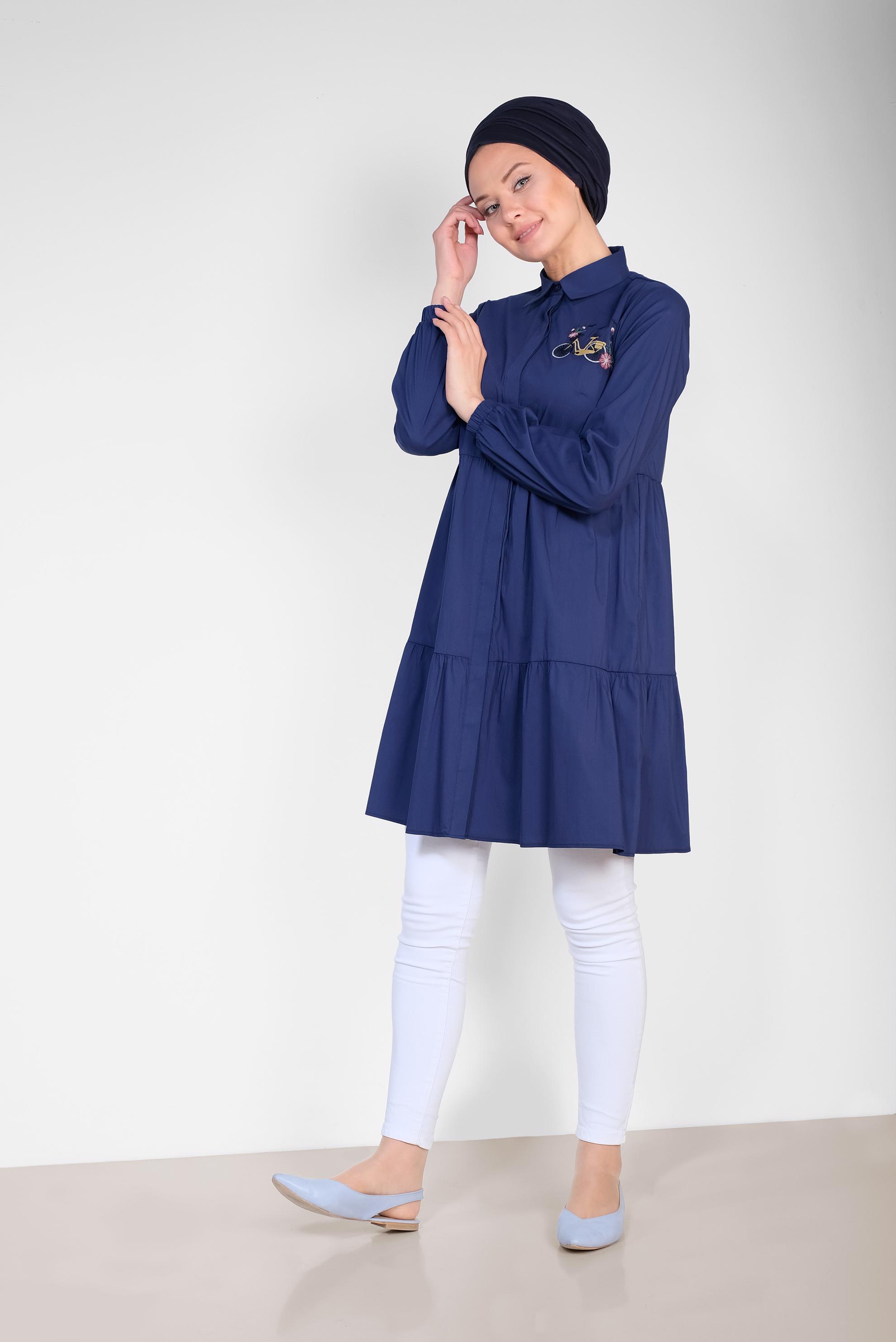 Tesettür giyim LACİVERT NAKIŞ DETAYLI TUNİK 4367