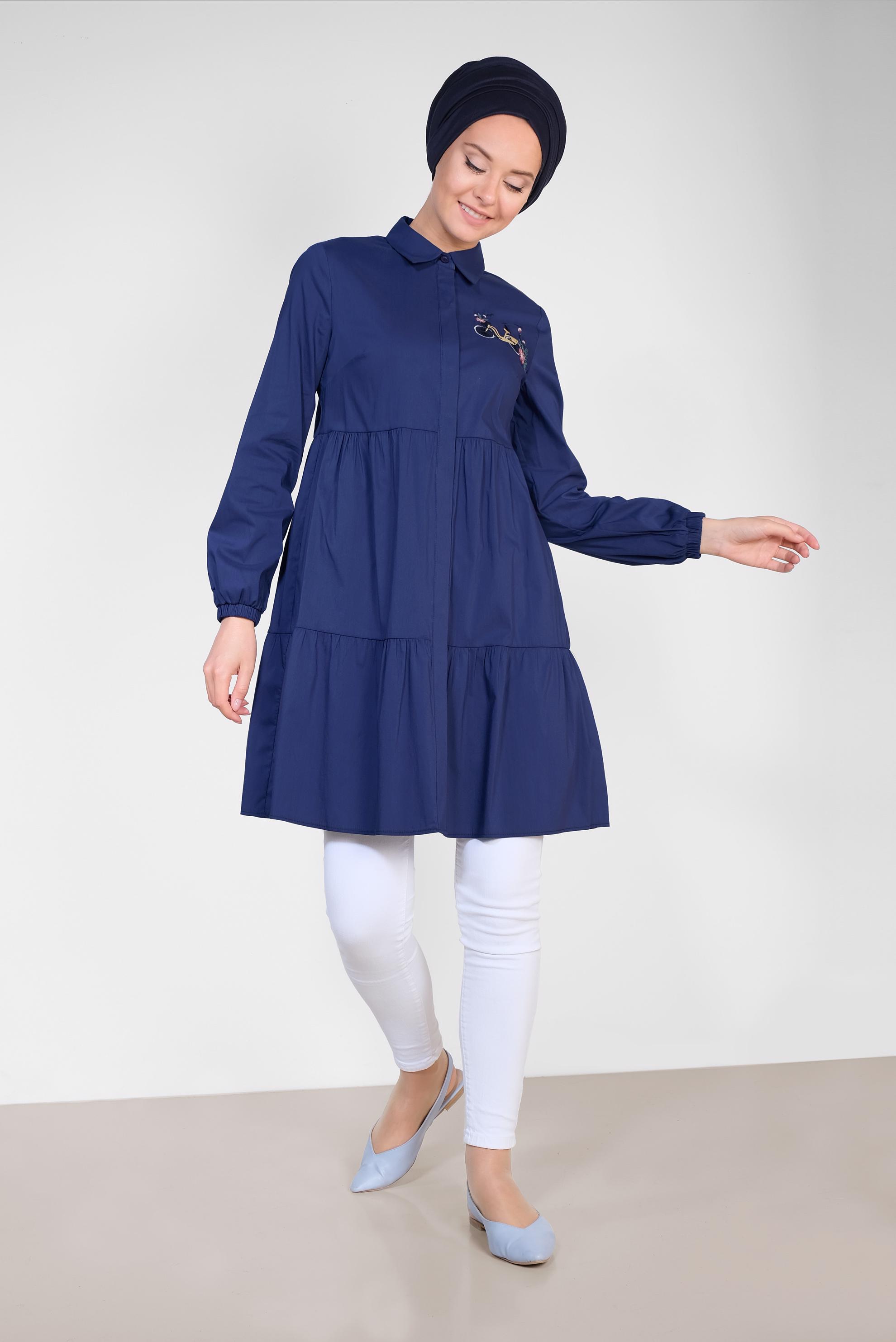 Tesettür giyim LACİVERT NAKIŞ DETAYLI TUNİK 4367