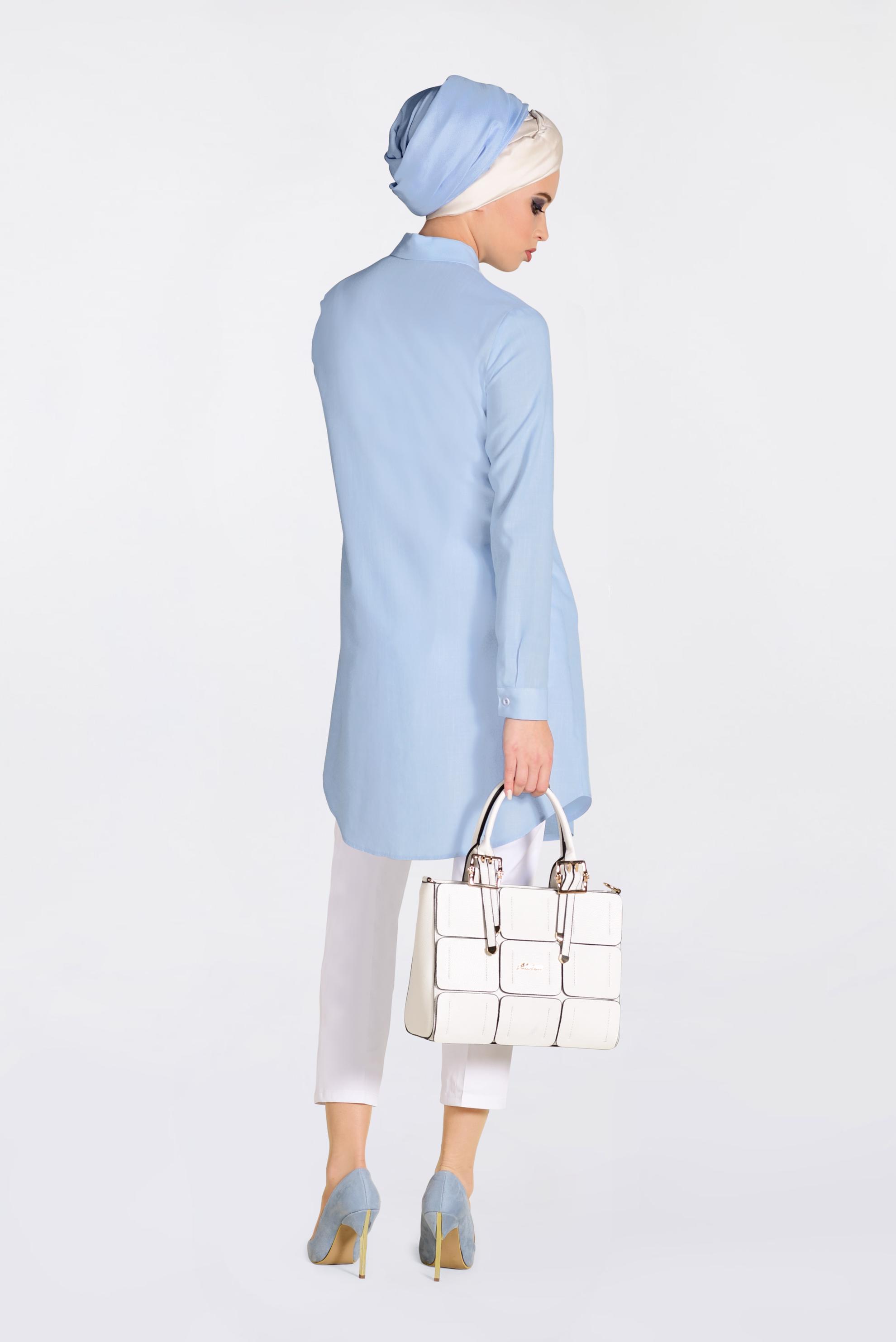 Tesettür giyim MAVİ BONCUK DETAYLI ÖNDEN DÜĞMELİ TUNİK 4369