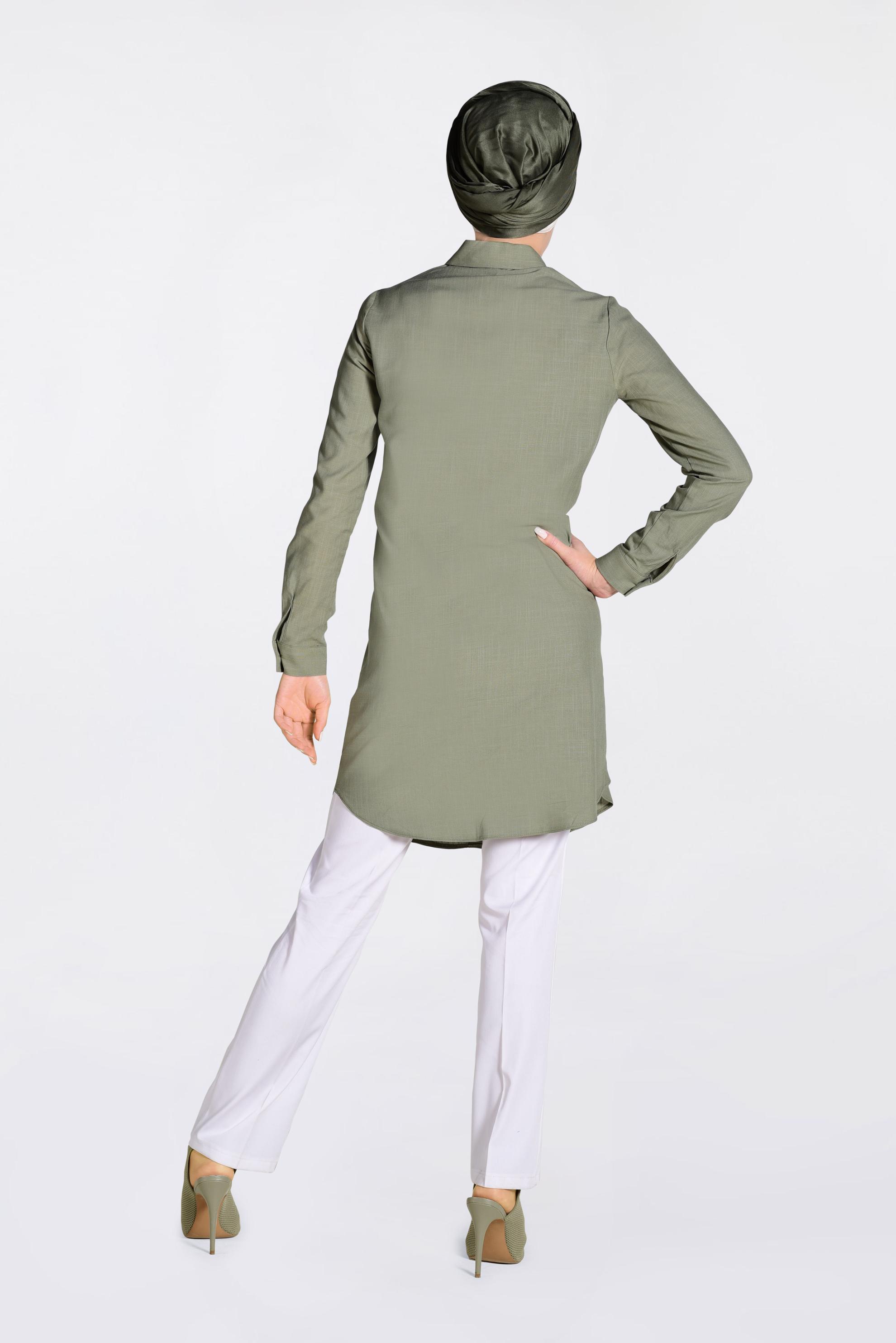 Tesettür giyim HAKİ BONCUK DETAYLI ÖNDEN DÜĞMELİ TUNİK 4369