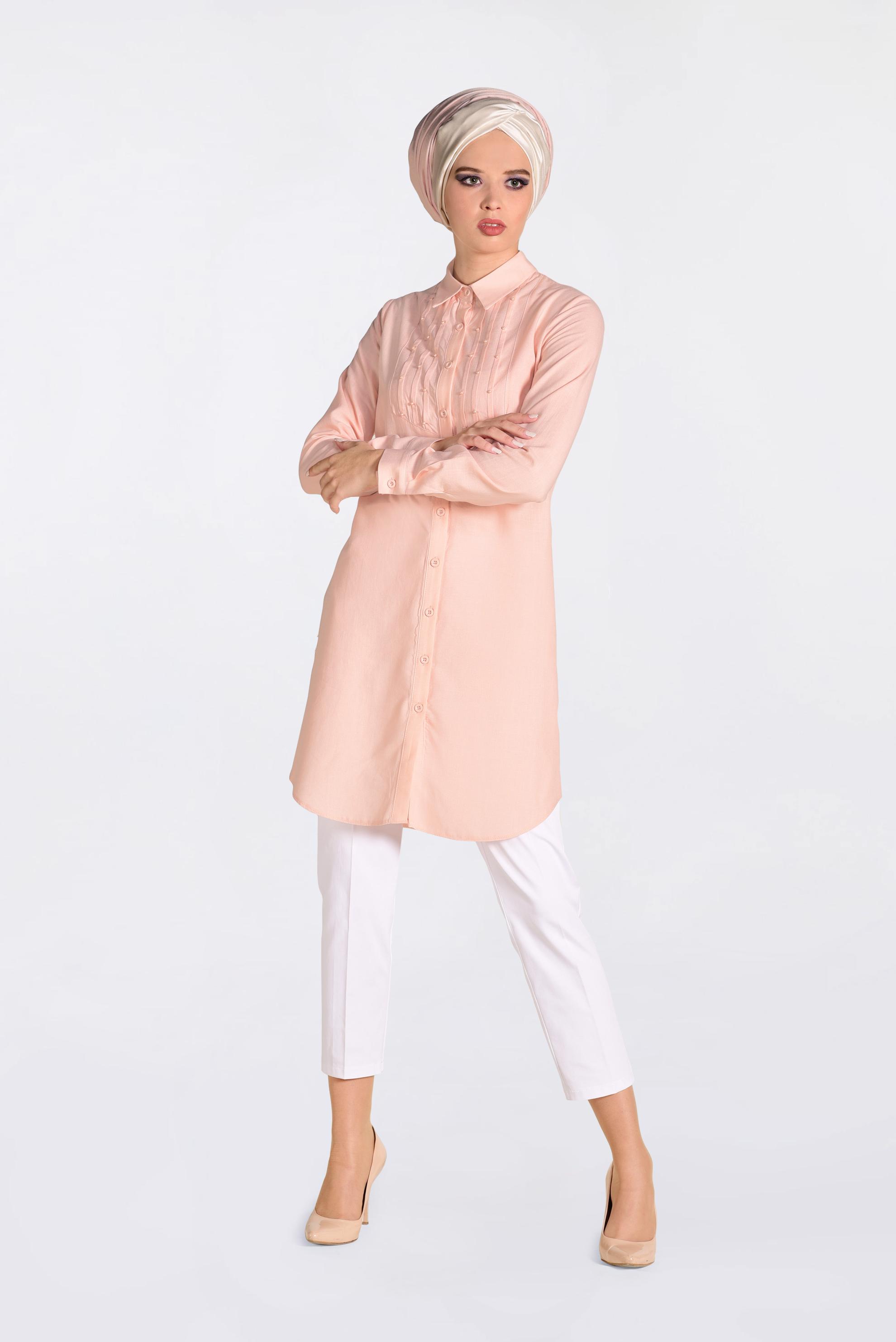 Tesettür giyim PUDRA BONCUK DETAYLI ÖNDEN DÜĞMELİ TUNİK 4369