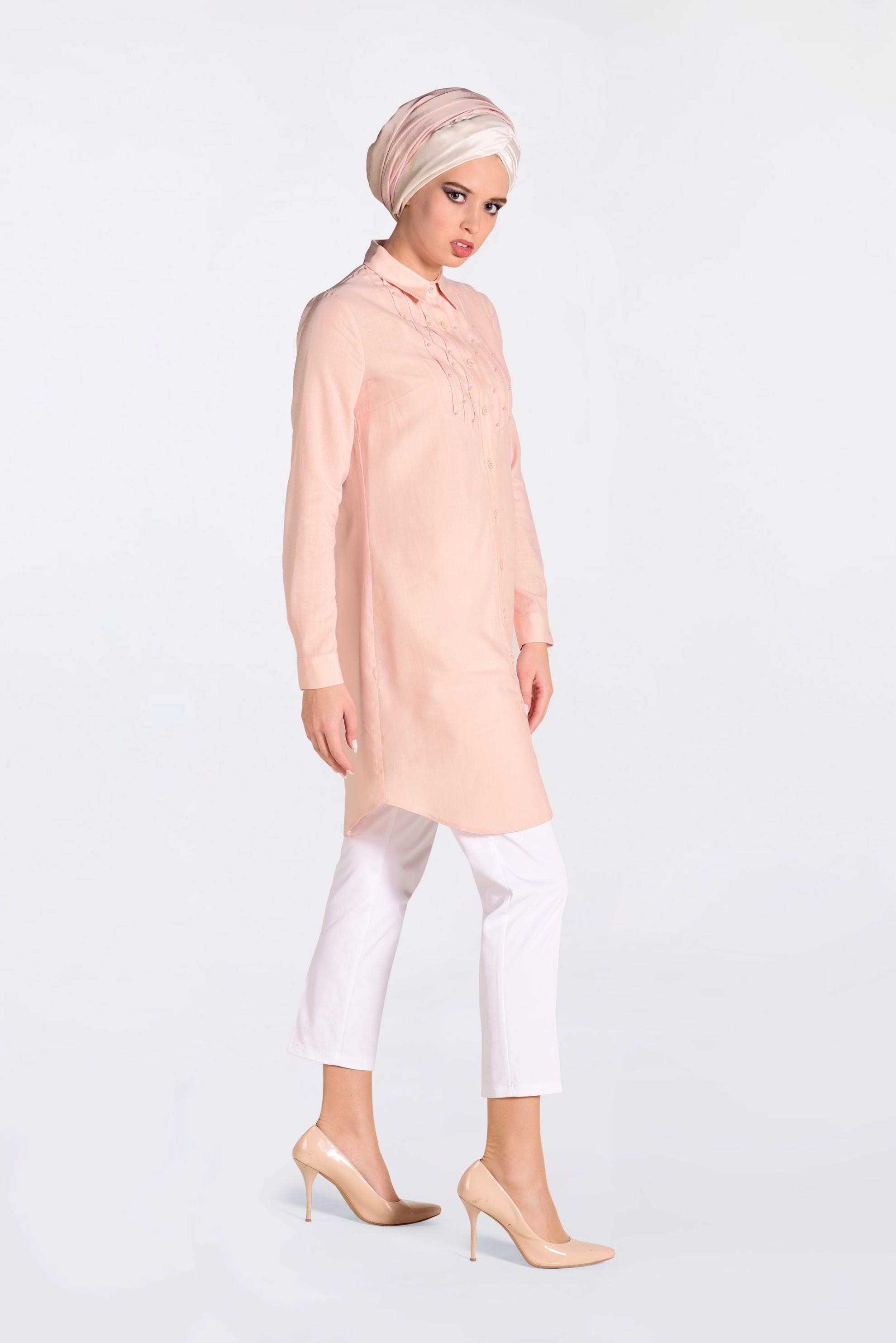 Tesettür giyim PUDRA BONCUK DETAYLI ÖNDEN DÜĞMELİ TUNİK 4369