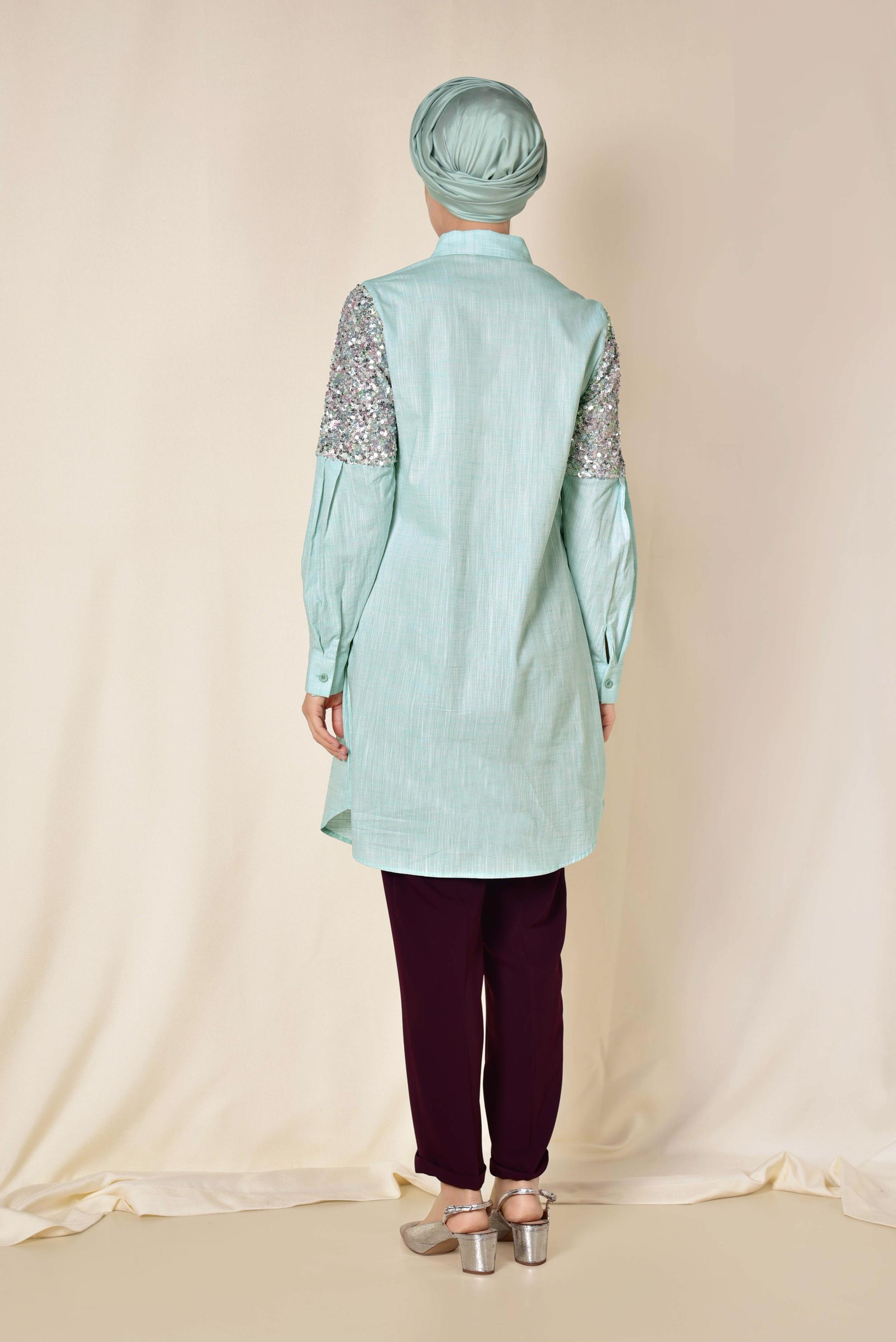 Tesettür giyim YEŞİL PUL PAYET DETAYLI TUNİK 4381