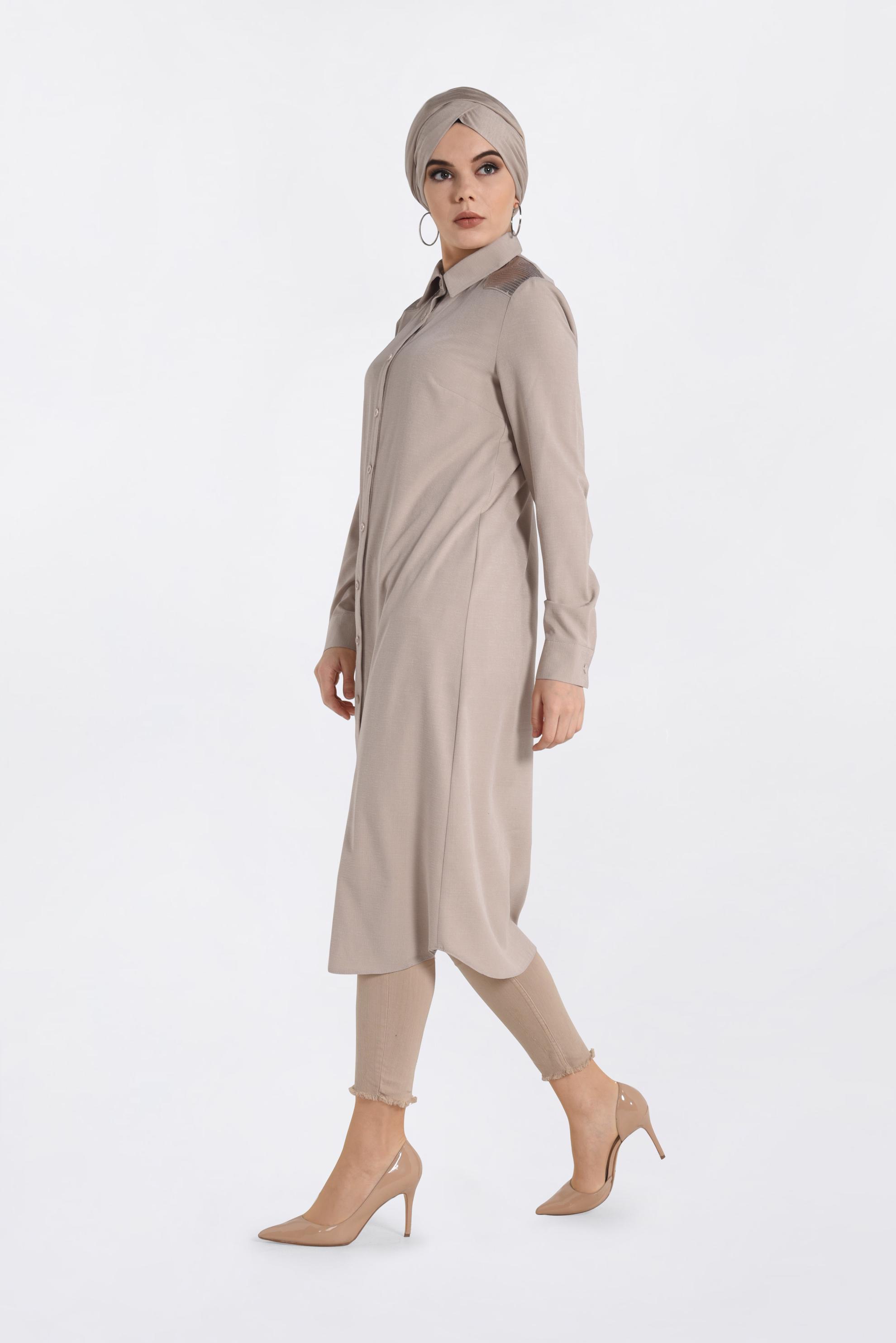 Tesettür giyim BEJ OMUZLARI PAYETLİ UZUN TUNİK 4383