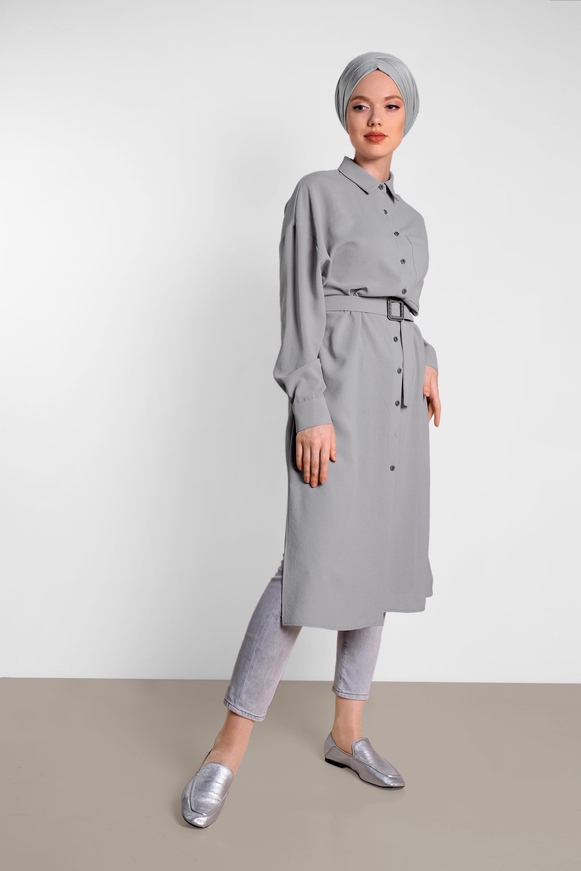 Tesettür giyim GRİ KEMER DETAYLI UZUN TUNİK 4416 