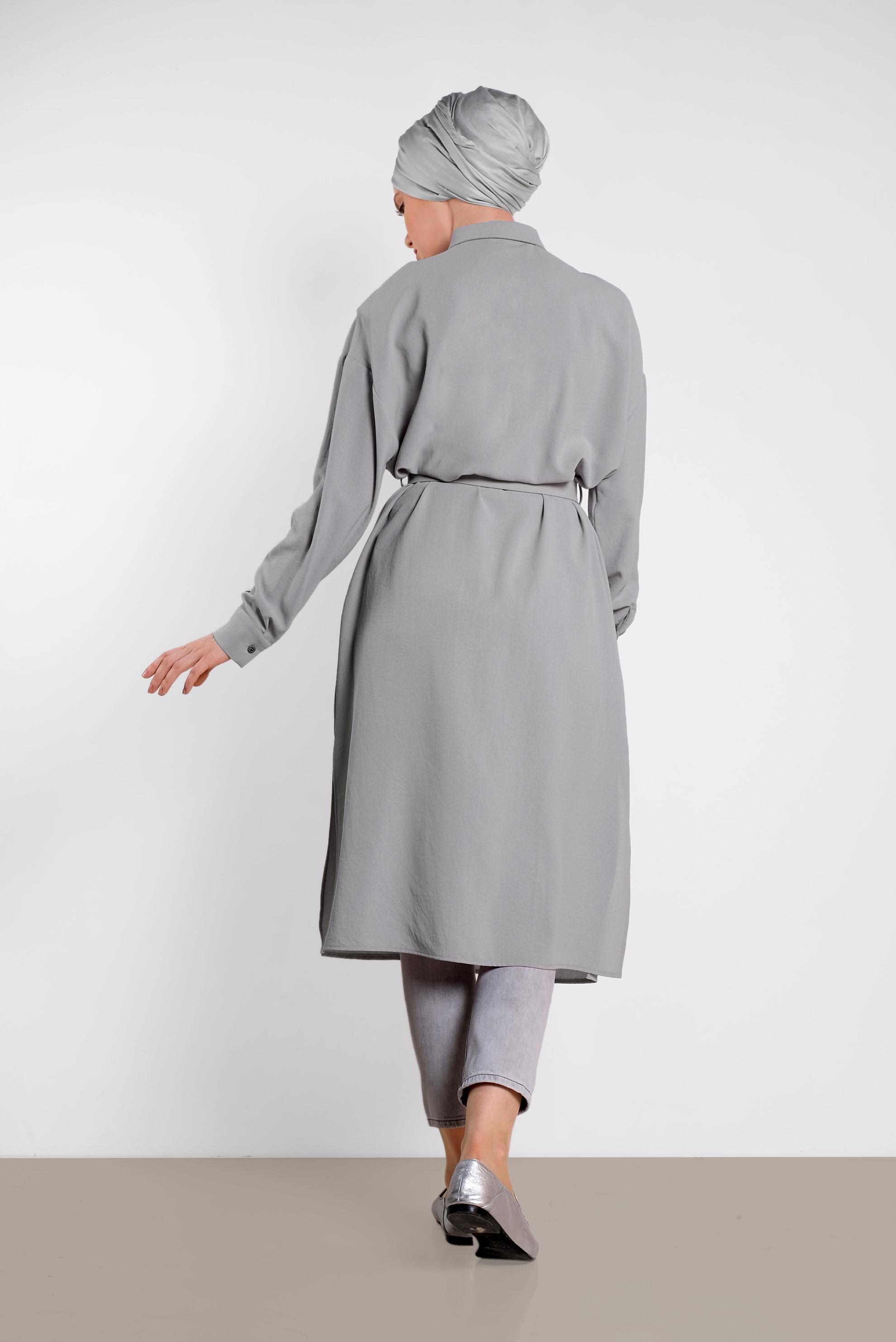 Tesettür giyim GRİ KEMER DETAYLI UZUN TUNİK 4416 