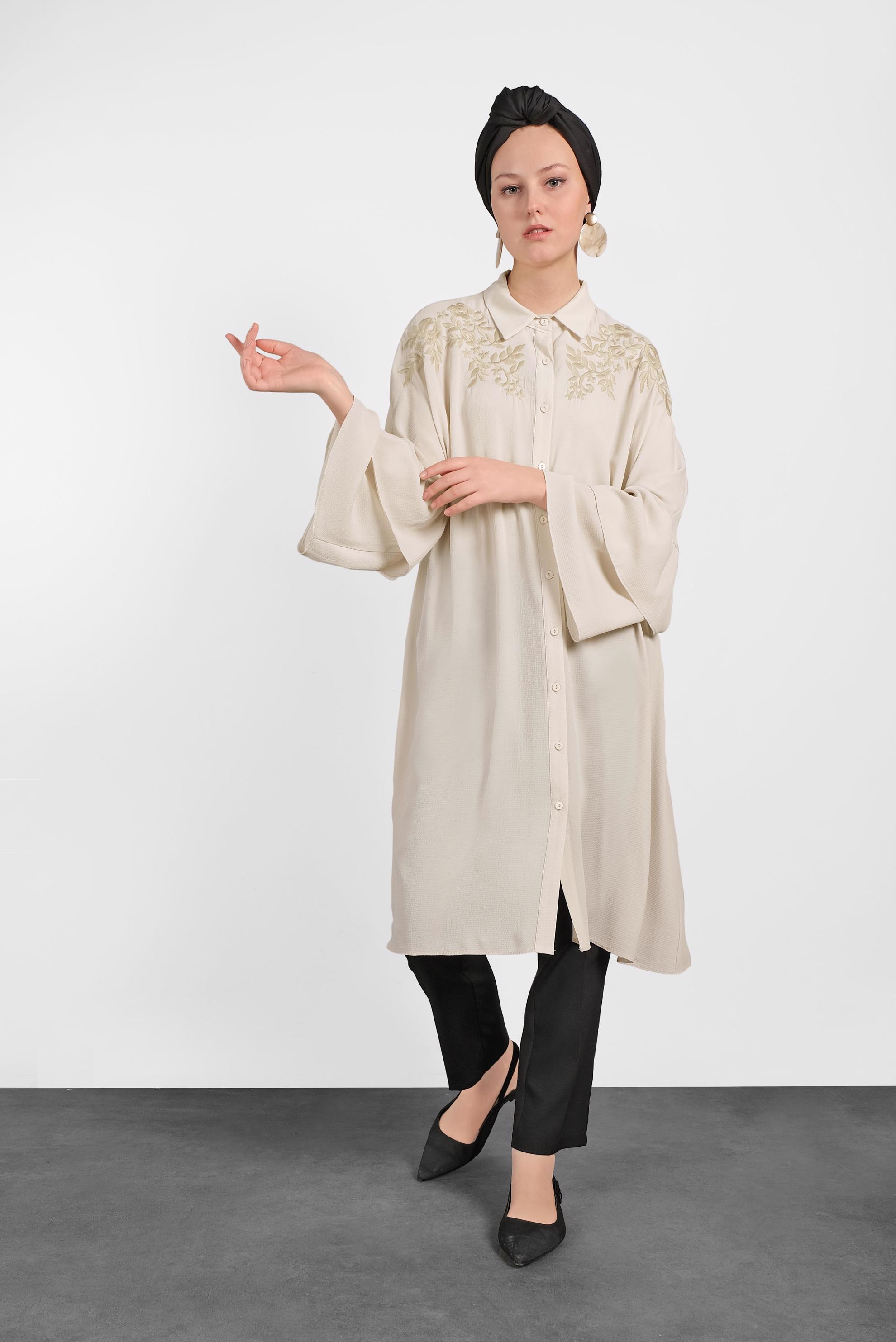 Tesettür giyim BEJ NAKIŞ DETAYLI TUNİK 4444