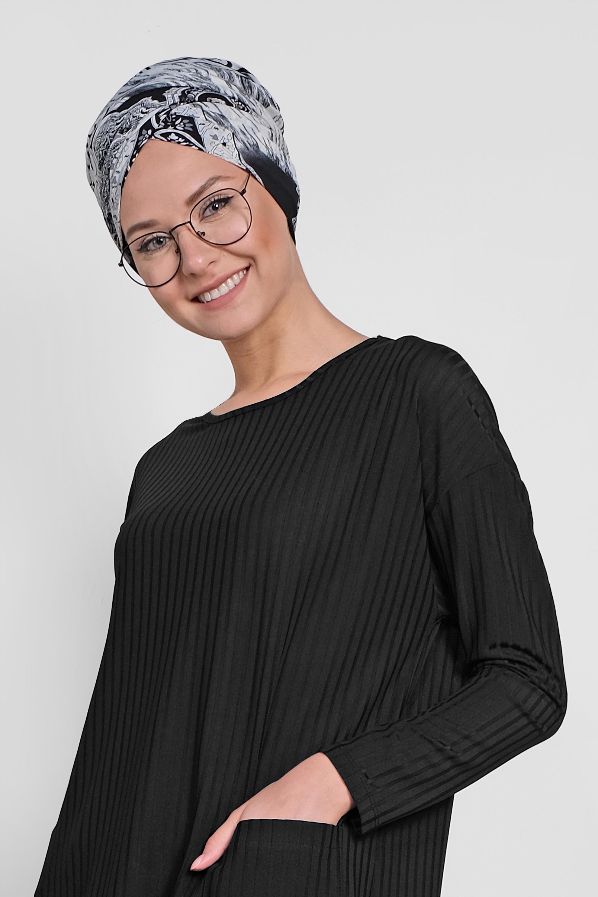 Tesettür giyim SİYAH CEP DETAYLI ASİMETRİK KESİM TUNİK 4448