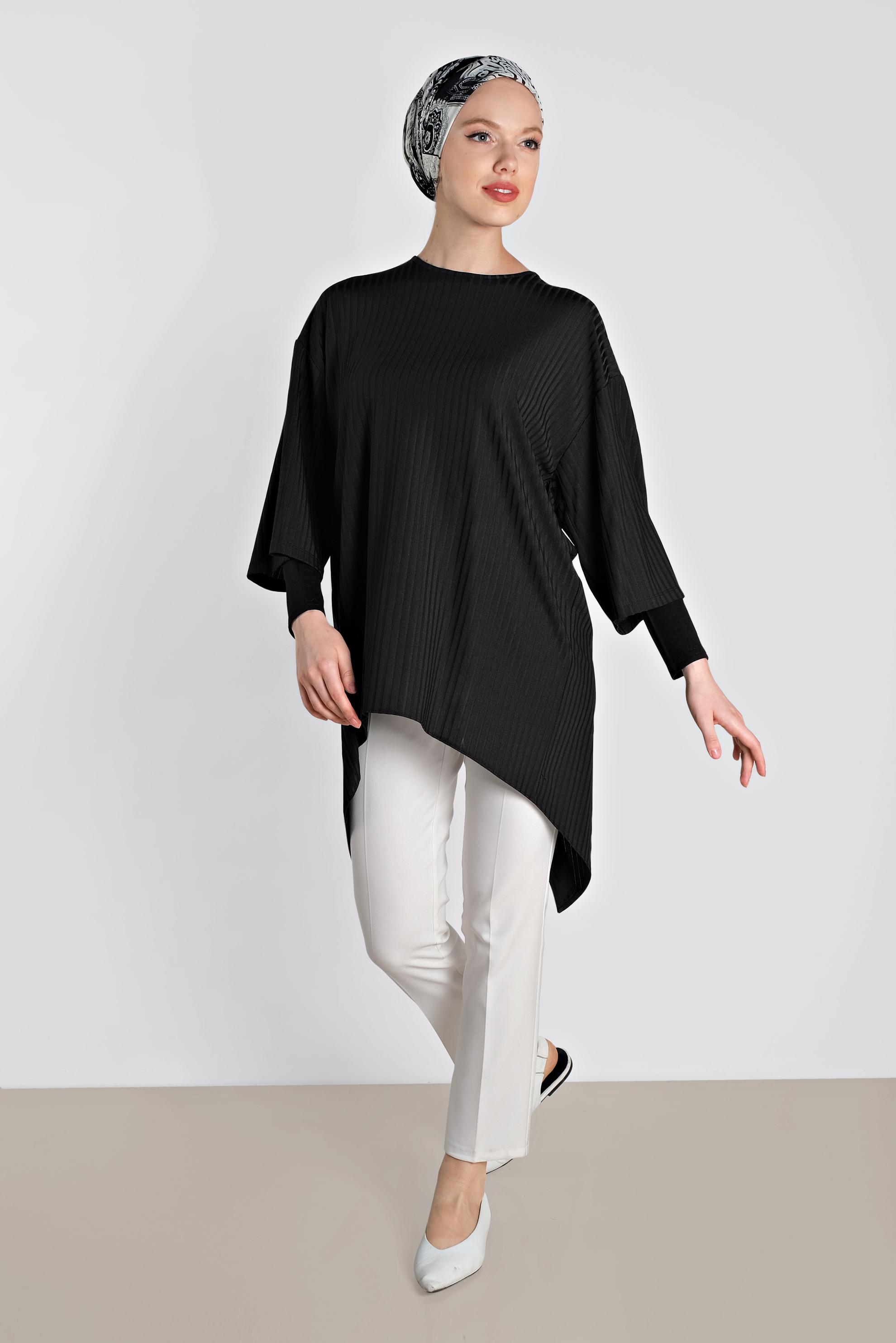 Tesettür giyim SİYAH ARKASI YIRTMAÇLI DİRSEK KOL TUNİK  4494 