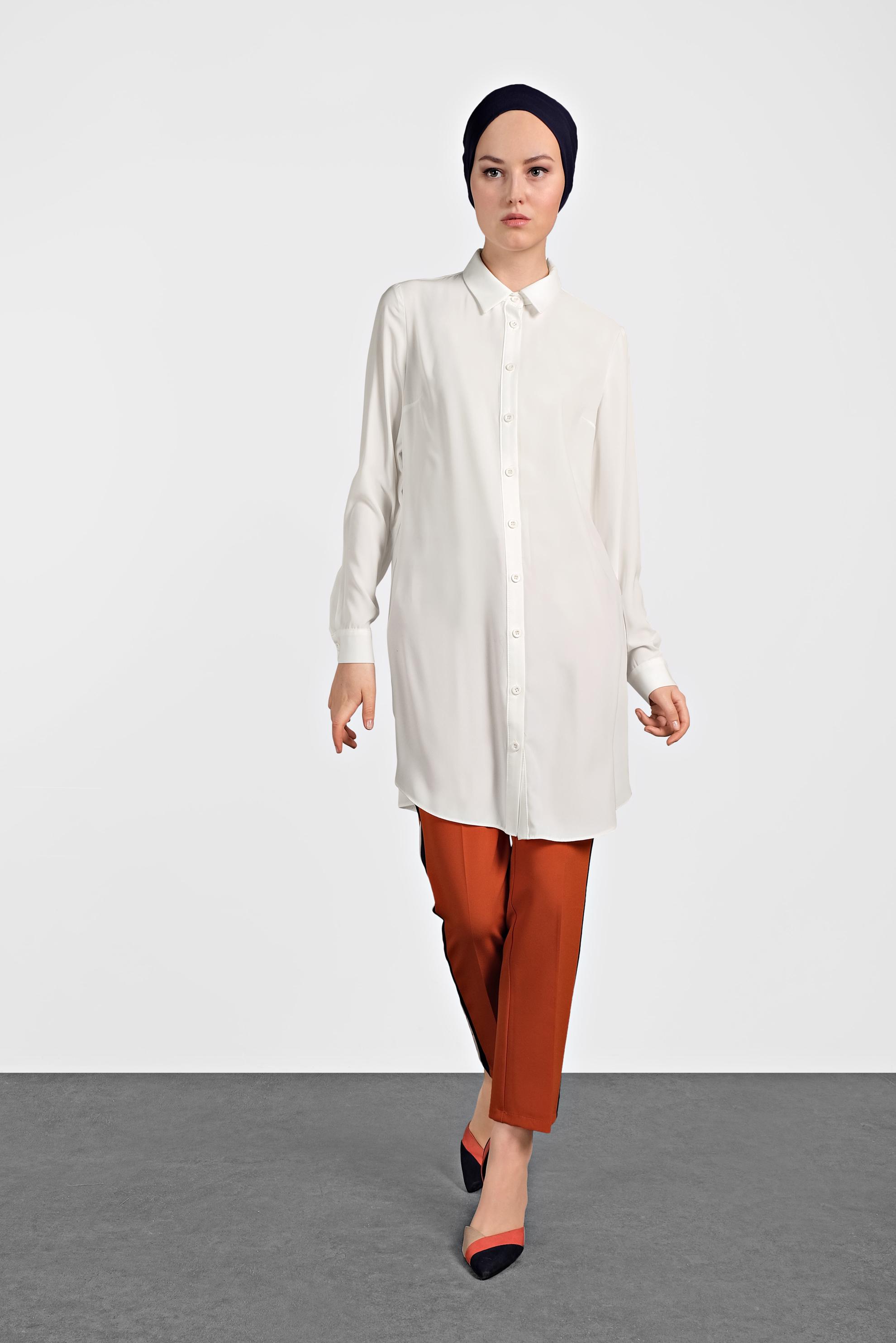 Tesettür giyim BEYAZ DÜĞMELİ KLASİK TUNİK 4495