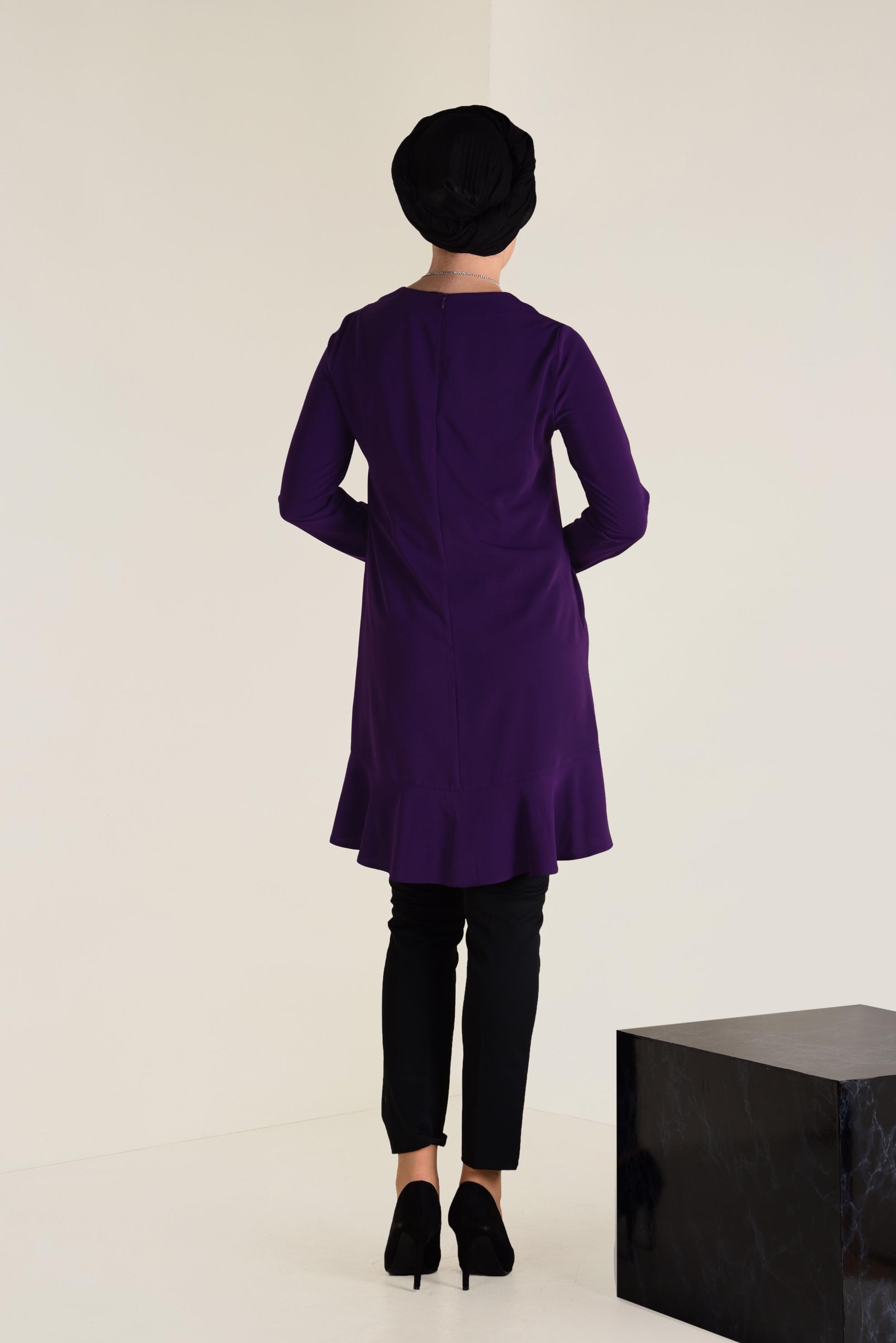 Tesettür giyim MOR ETEK UCU VOLANLI ARKADAN FERMUARLI TUNİK 4635
