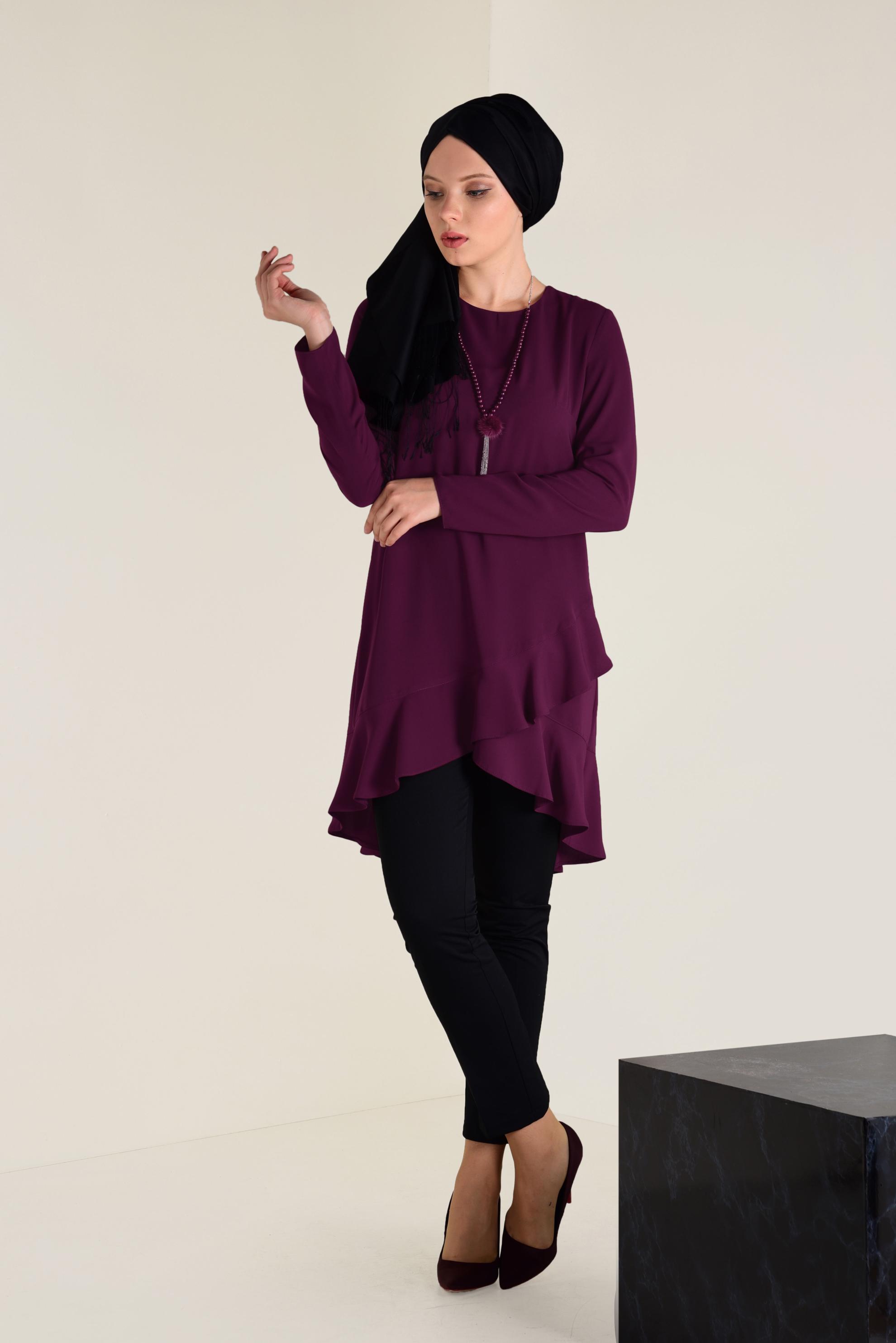 Tesettür giyim BORDO ETEK UCU VOLANLI ARKADAN FERMUARLI TUNİK 4635