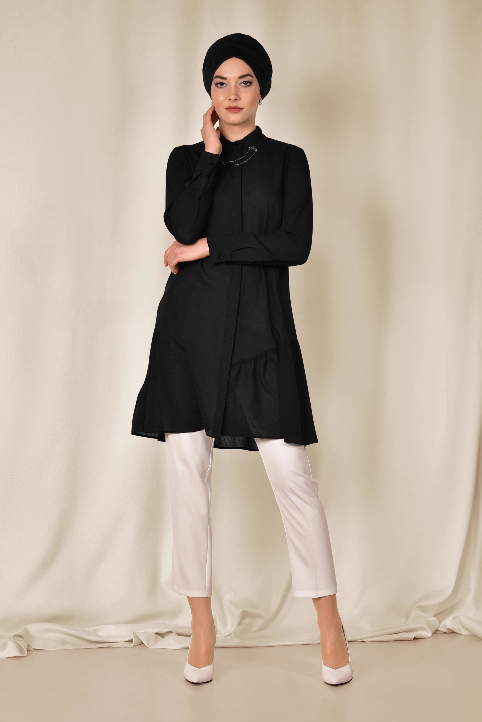 Tesettür giyim SİYAH YAKASI BROŞLU ETEK UCU VOLANLI TUNİK 4853