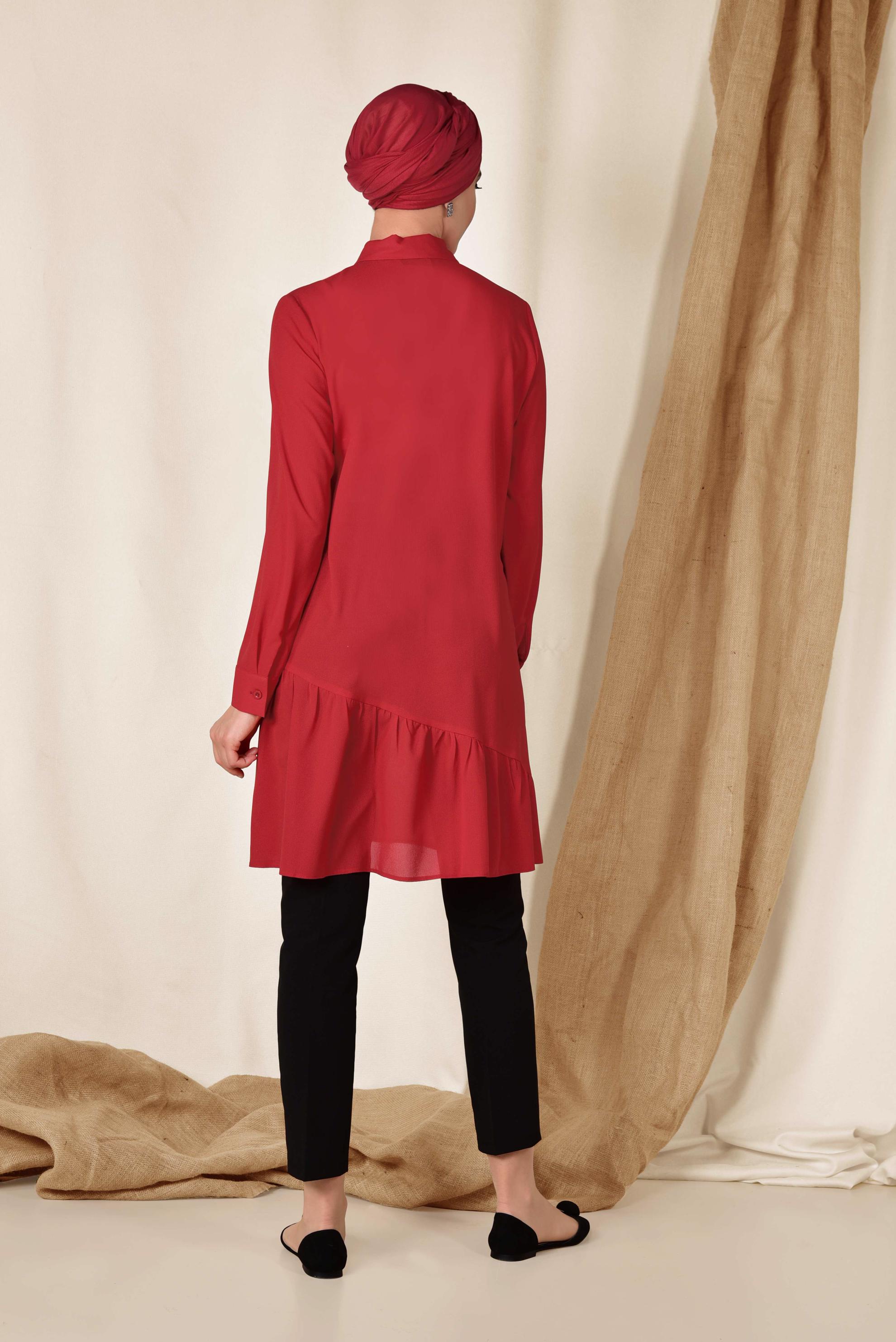 Tesettür giyim KIRMIZI YAKASI BROŞLU ETEK UCU VOLANLI TUNİK 4853