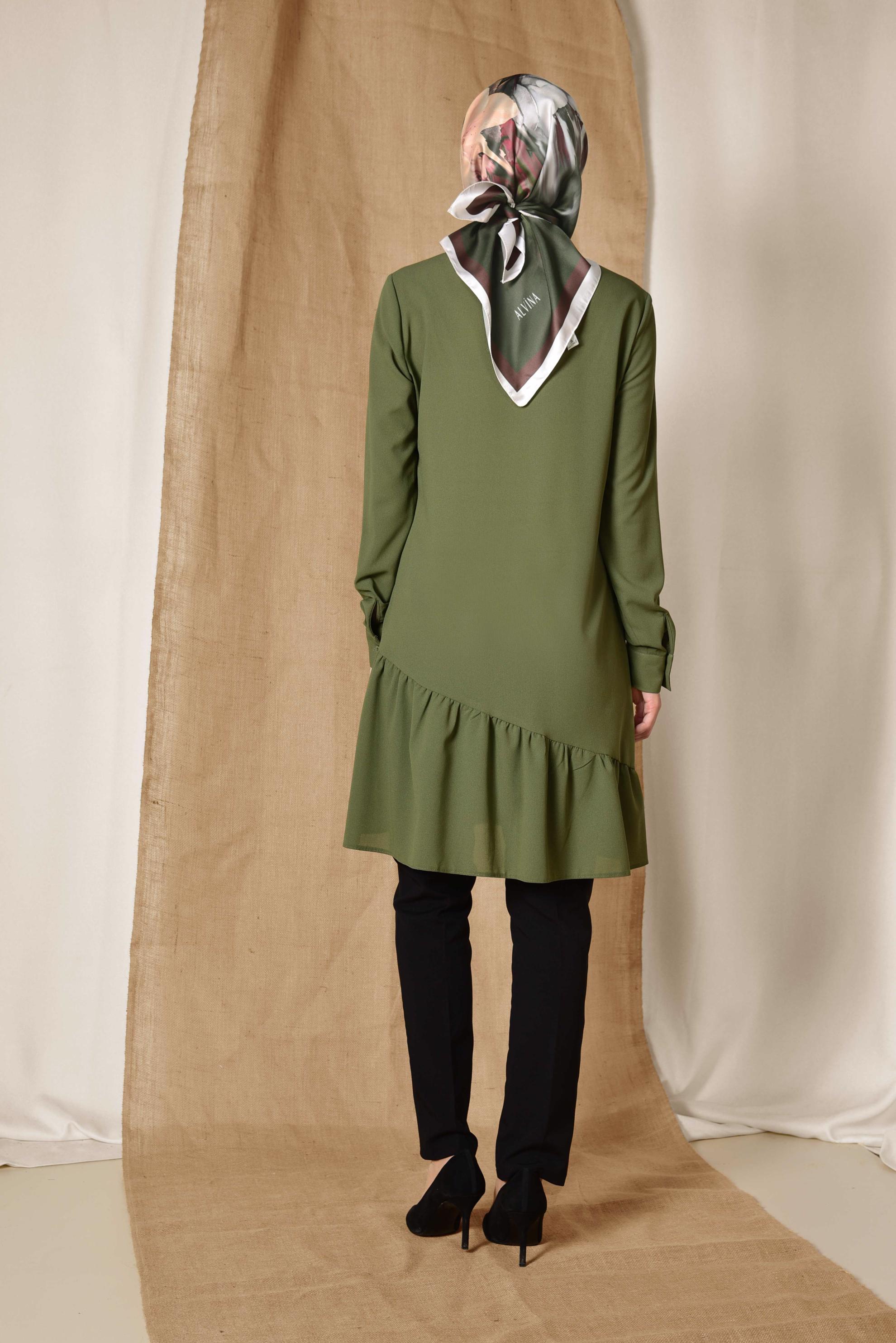 Tesettür giyim HAKİ YAKASI BROŞLU ETEK UCU VOLANLI TUNİK 4853