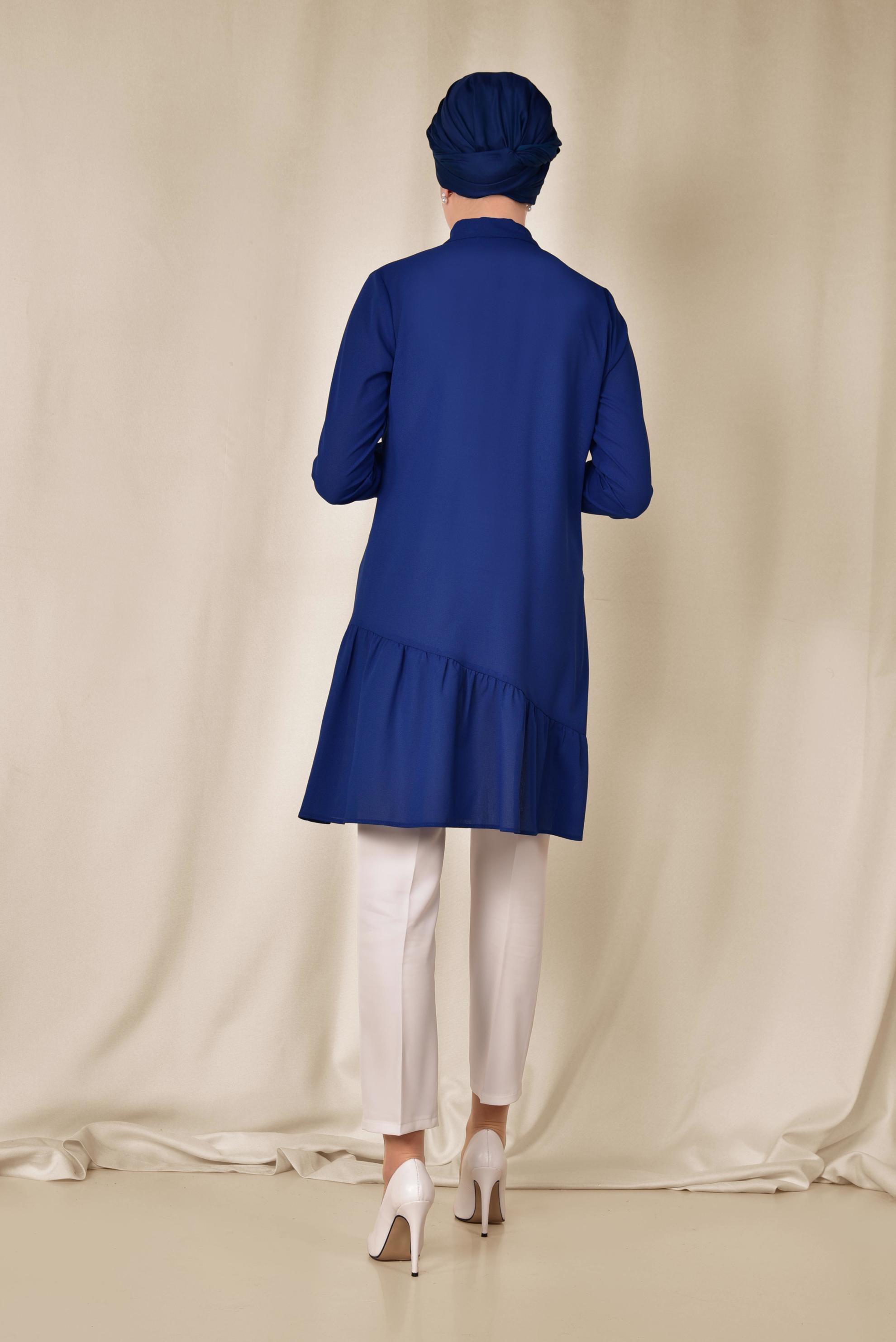 Tesettür giyim MAVİ YAKASI BROŞLU ETEK UCU VOLANLI TUNİK 4853