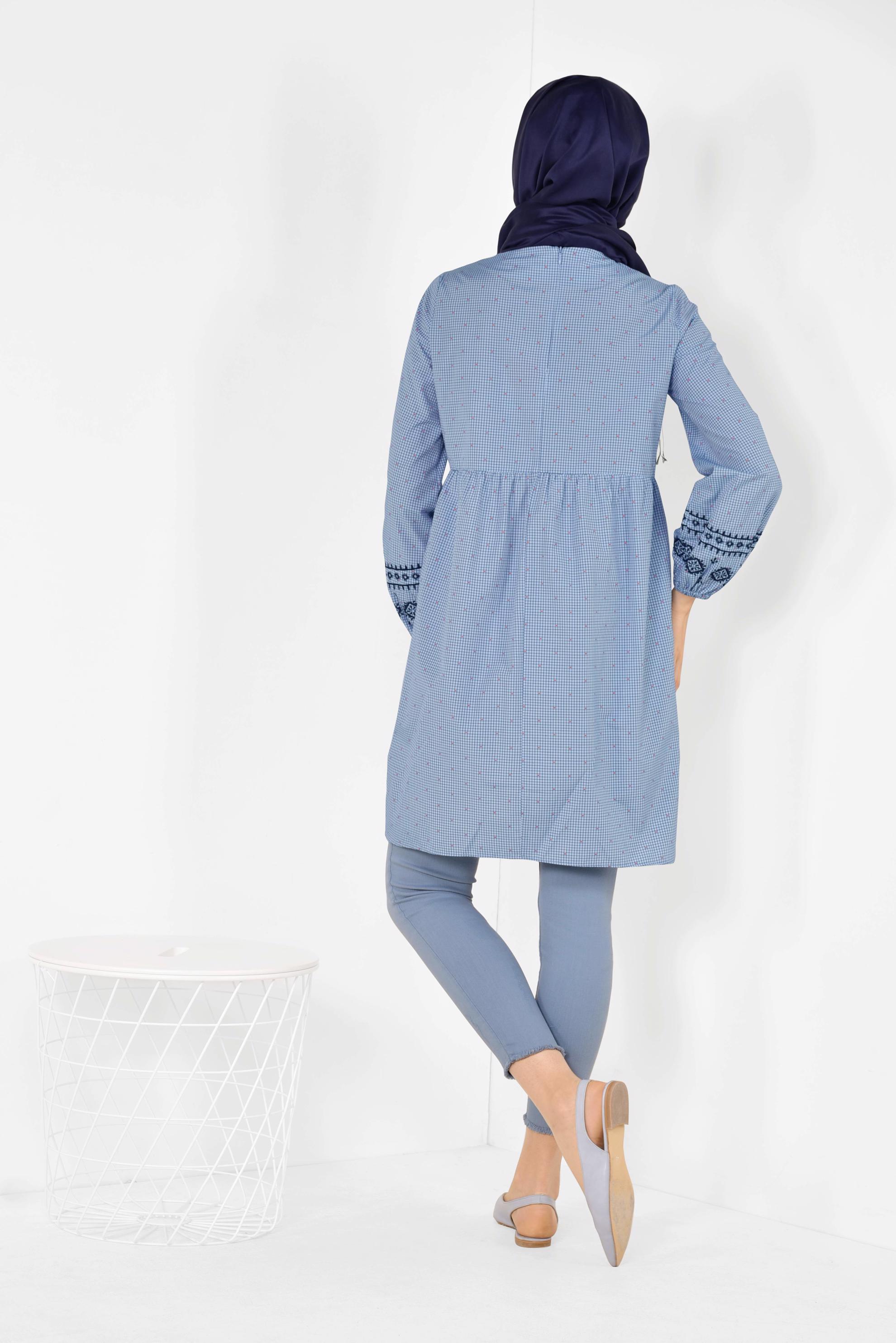 Tesettür giyim MAVİ İŞLEMELİ PAMUKLU TUNİK 4857