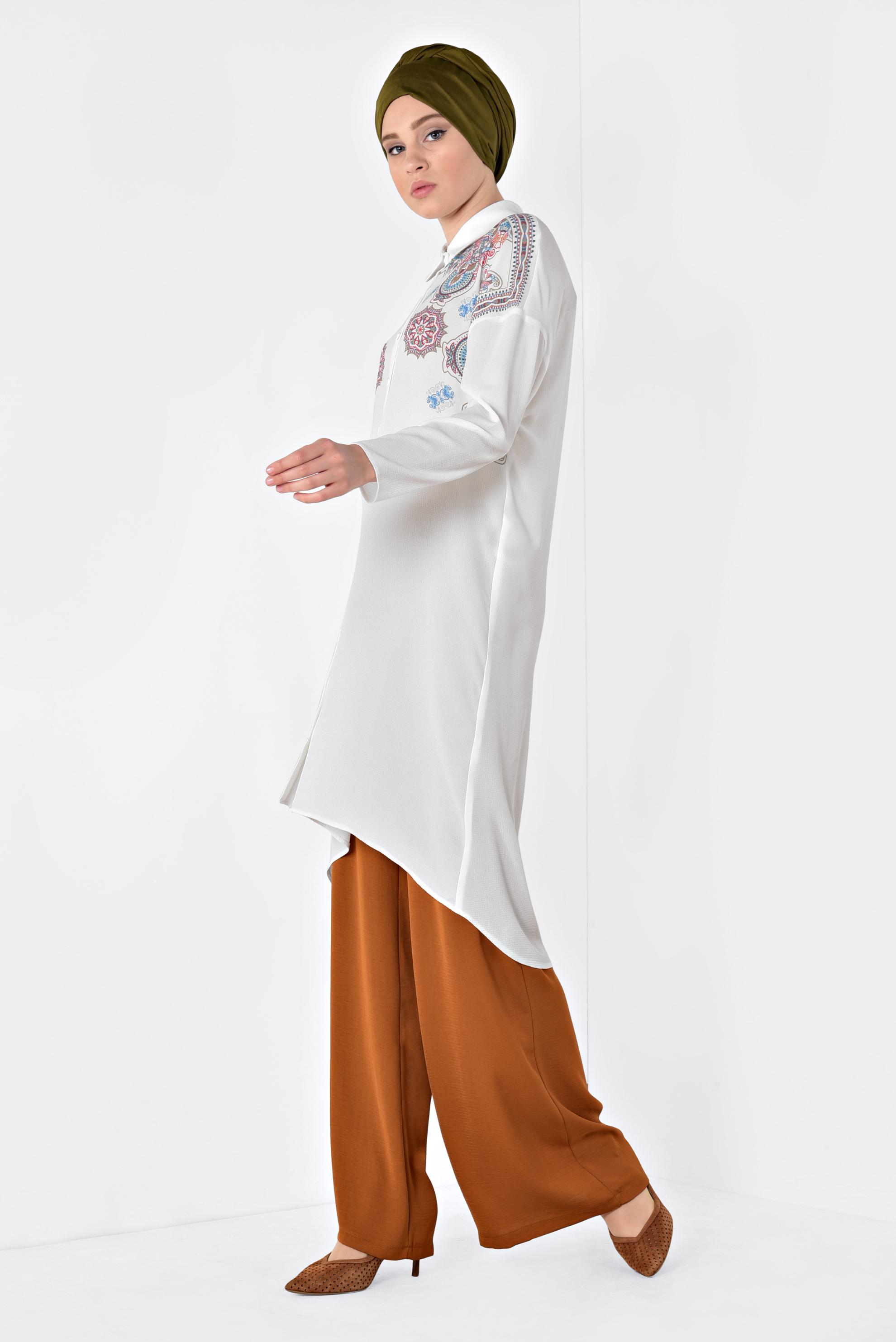 Tesettür giyim BEYAZ MANDALA DESENLİ TUNİK 4875