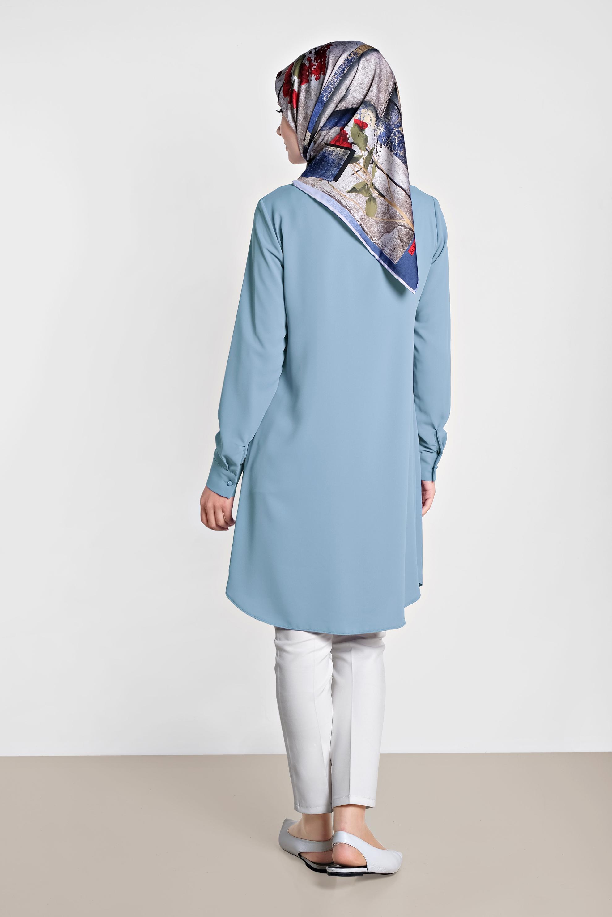 Tesettür giyim MAVİ YAKASI BROŞLU KLASİK TUNİK 4885