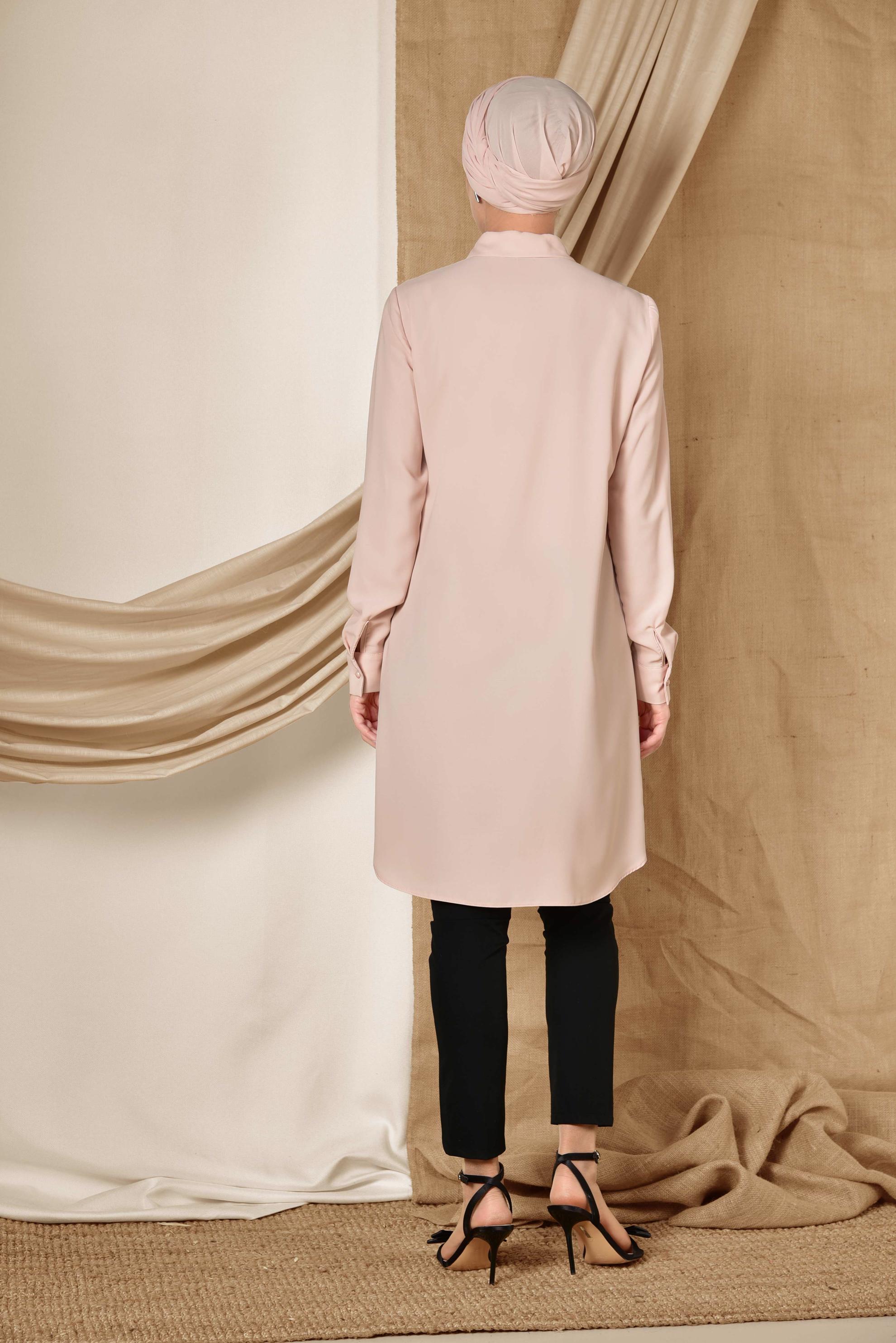 Tesettür giyim PUDRA YAKASI BROŞLU KLASİK TUNİK 4885