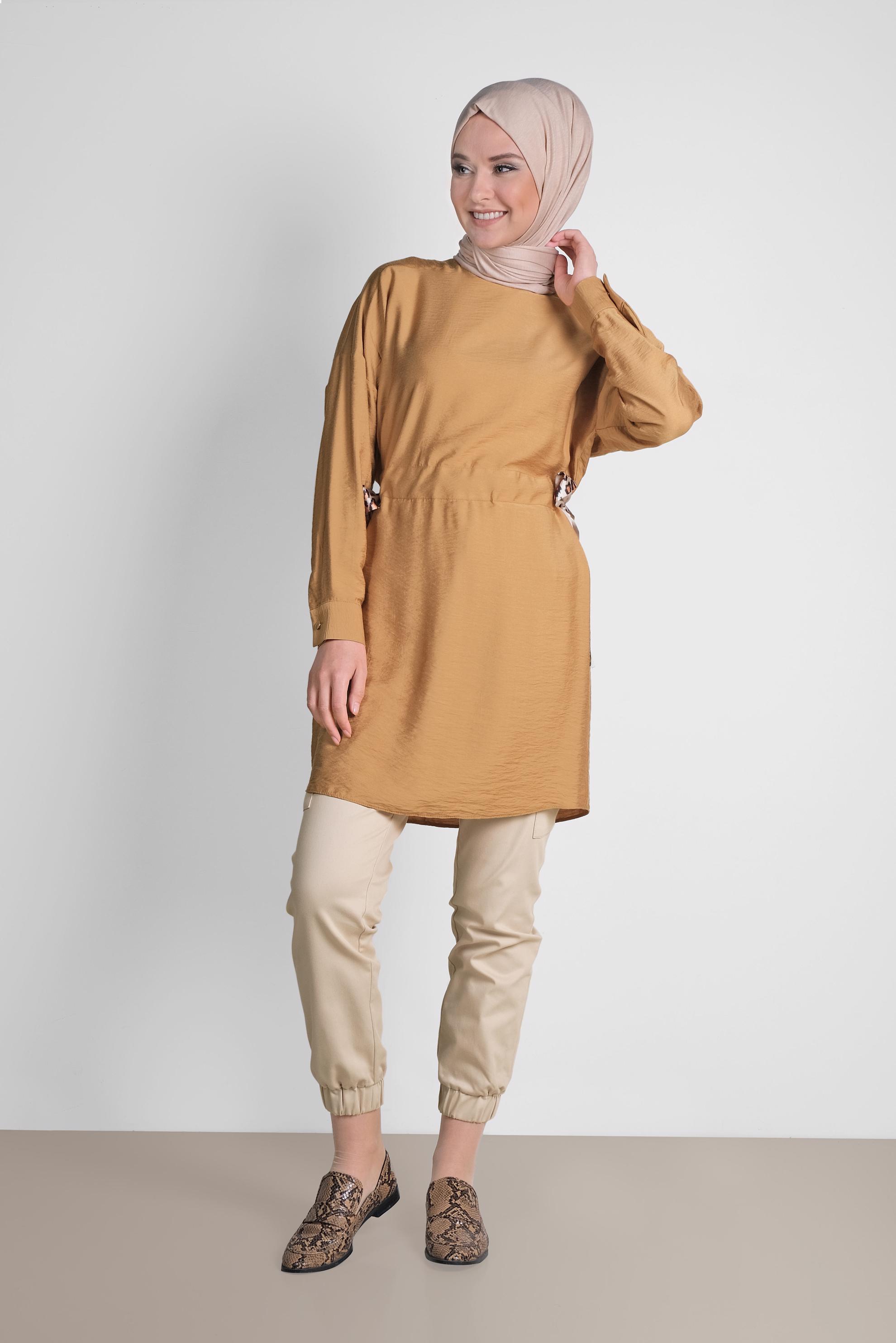 Tesettür giyim TABA BELİ LEOPAR ŞERİT DETAYLI BÜZGÜLÜ TUNİK 4908 