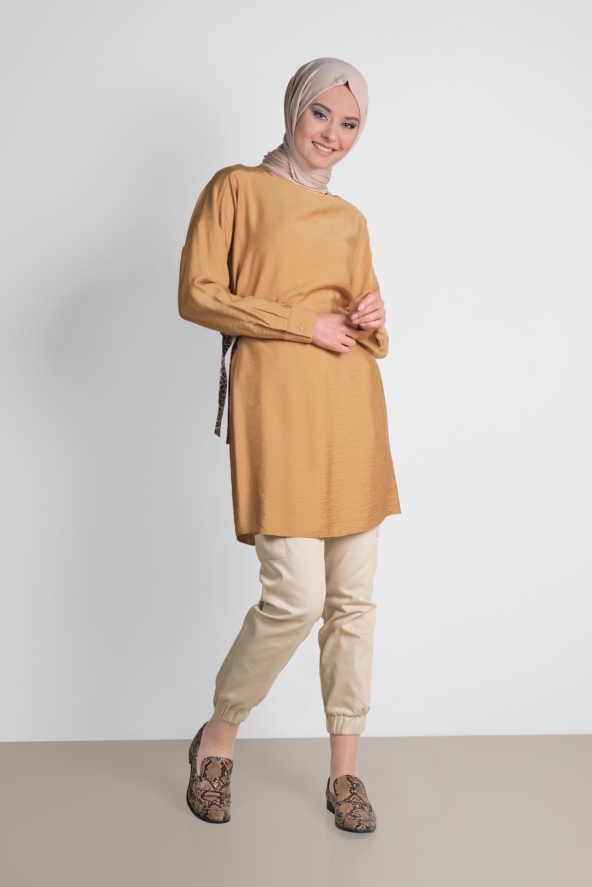 Tesettür giyim TABA BELİ LEOPAR ŞERİT DETAYLI BÜZGÜLÜ TUNİK 4908 