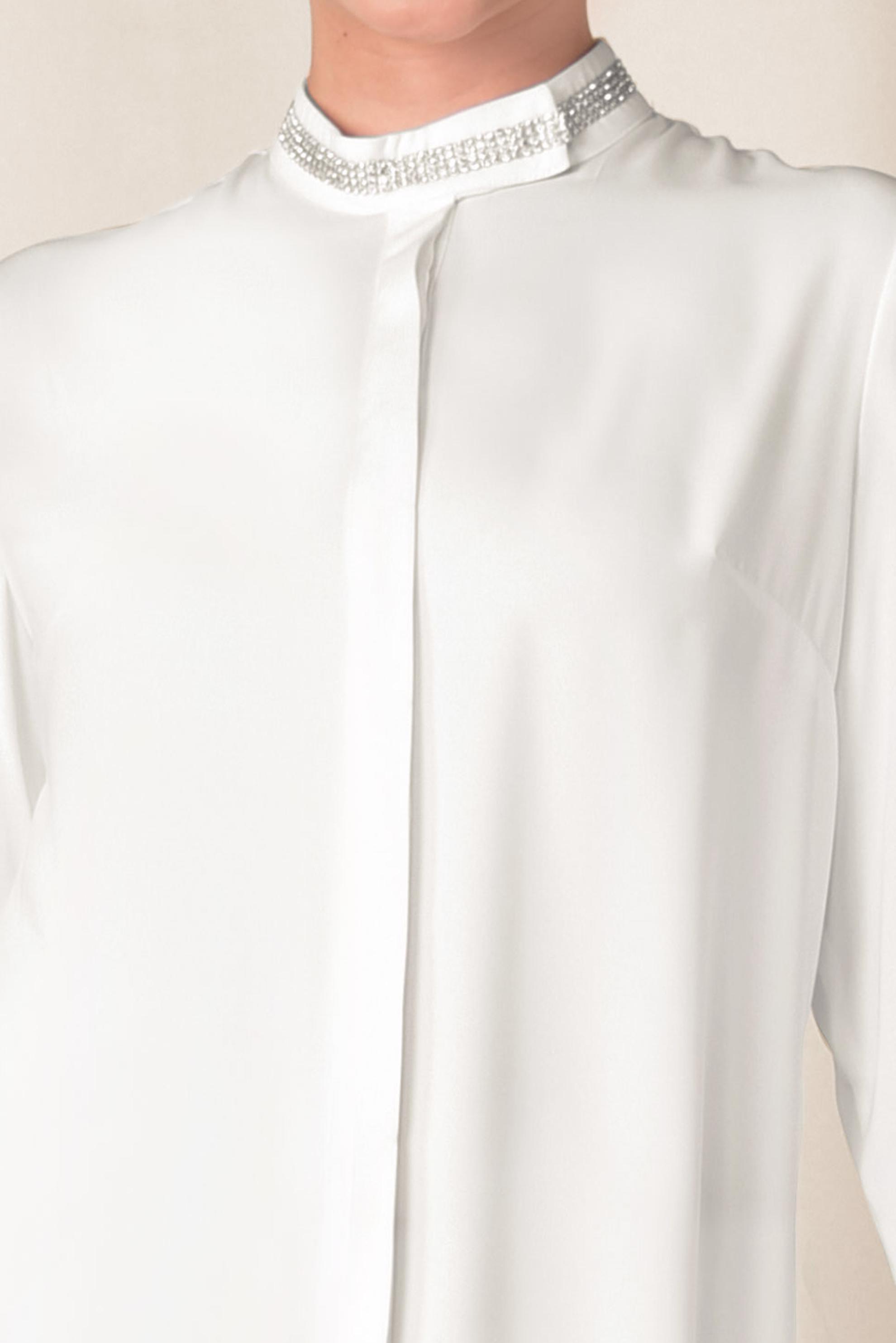 Tesettür giyim BEYAZ MANŞETİ VE YAKASI TAŞLI TUNİK 4913