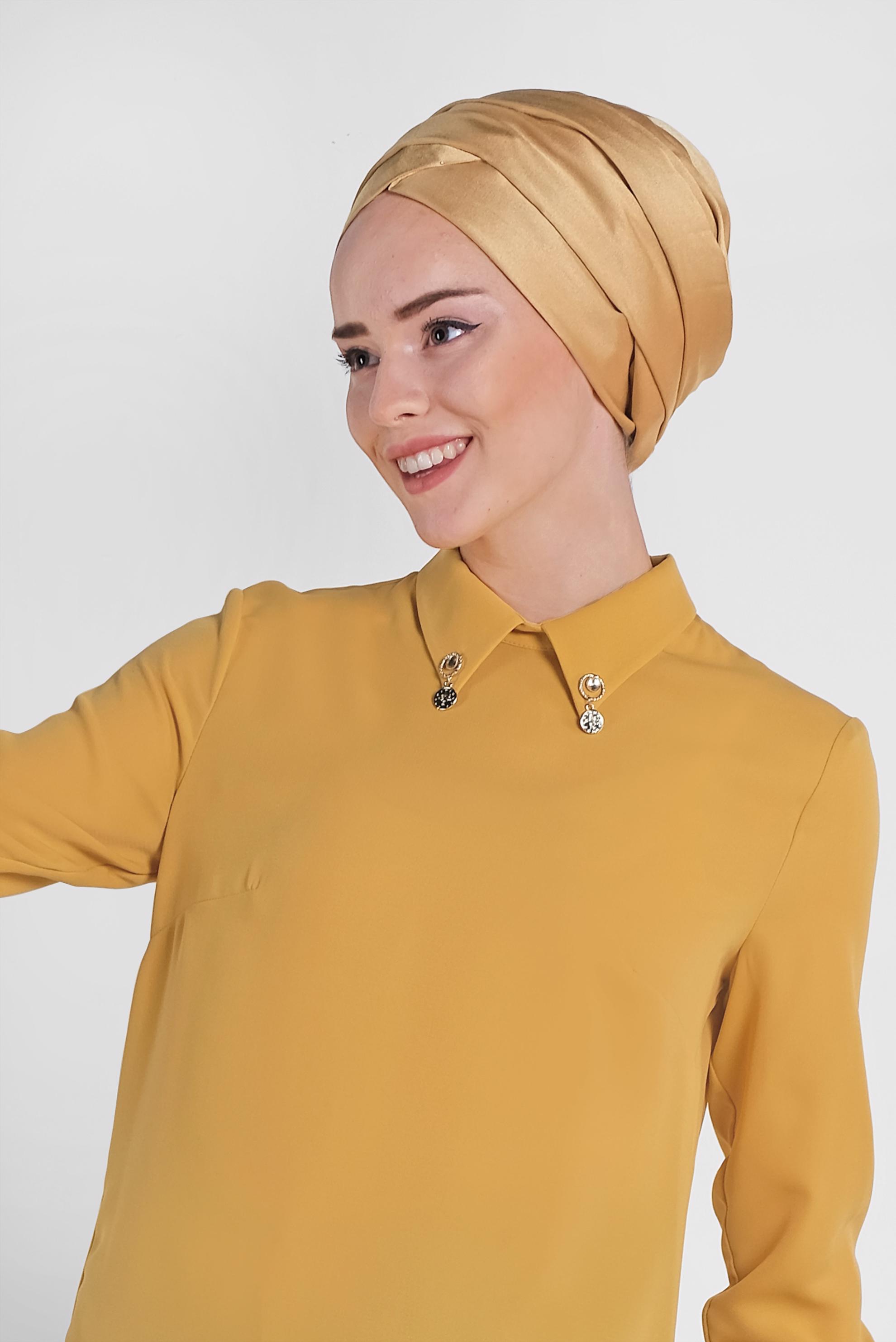 Tesettür giyim SARI YAKASI BROŞLU YANLARI DÜĞMELİ TUNİK 4914