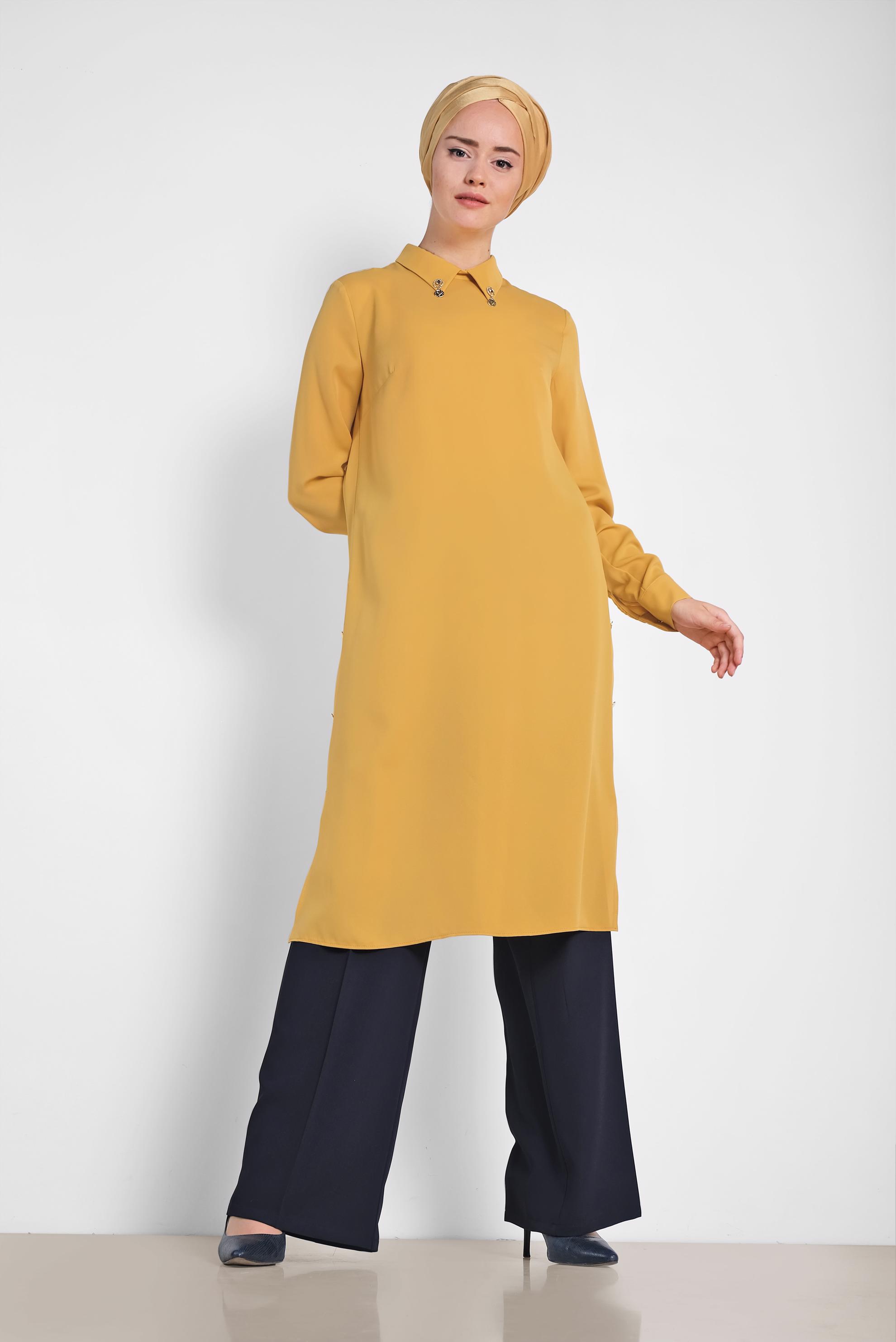 Tesettür giyim SARI YAKASI BROŞLU YANLARI DÜĞMELİ TUNİK 4914