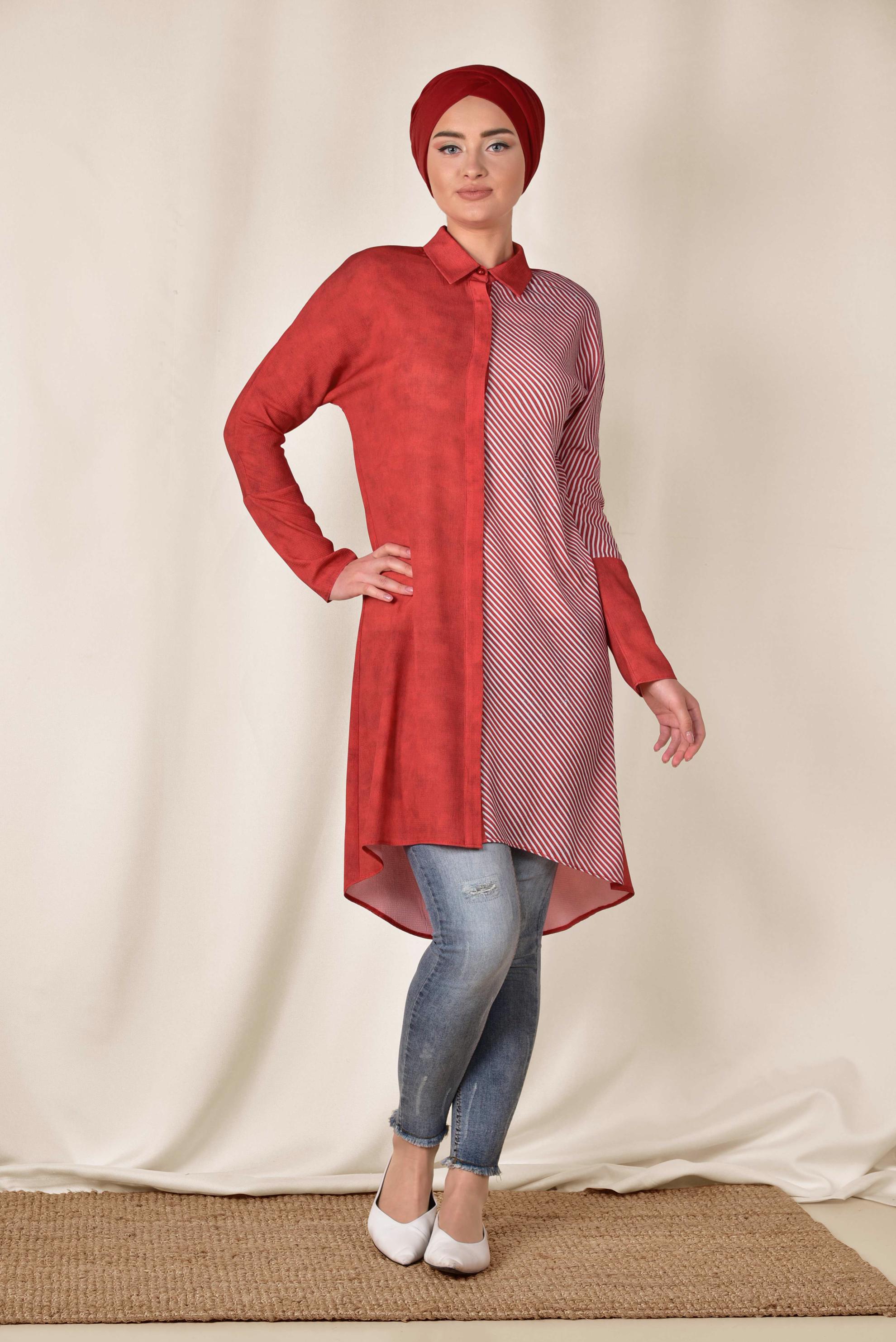 Tesettür giyim KIRMIZI TEK TARAFI ÇİZGİ DESENLİ TUNİK 4935