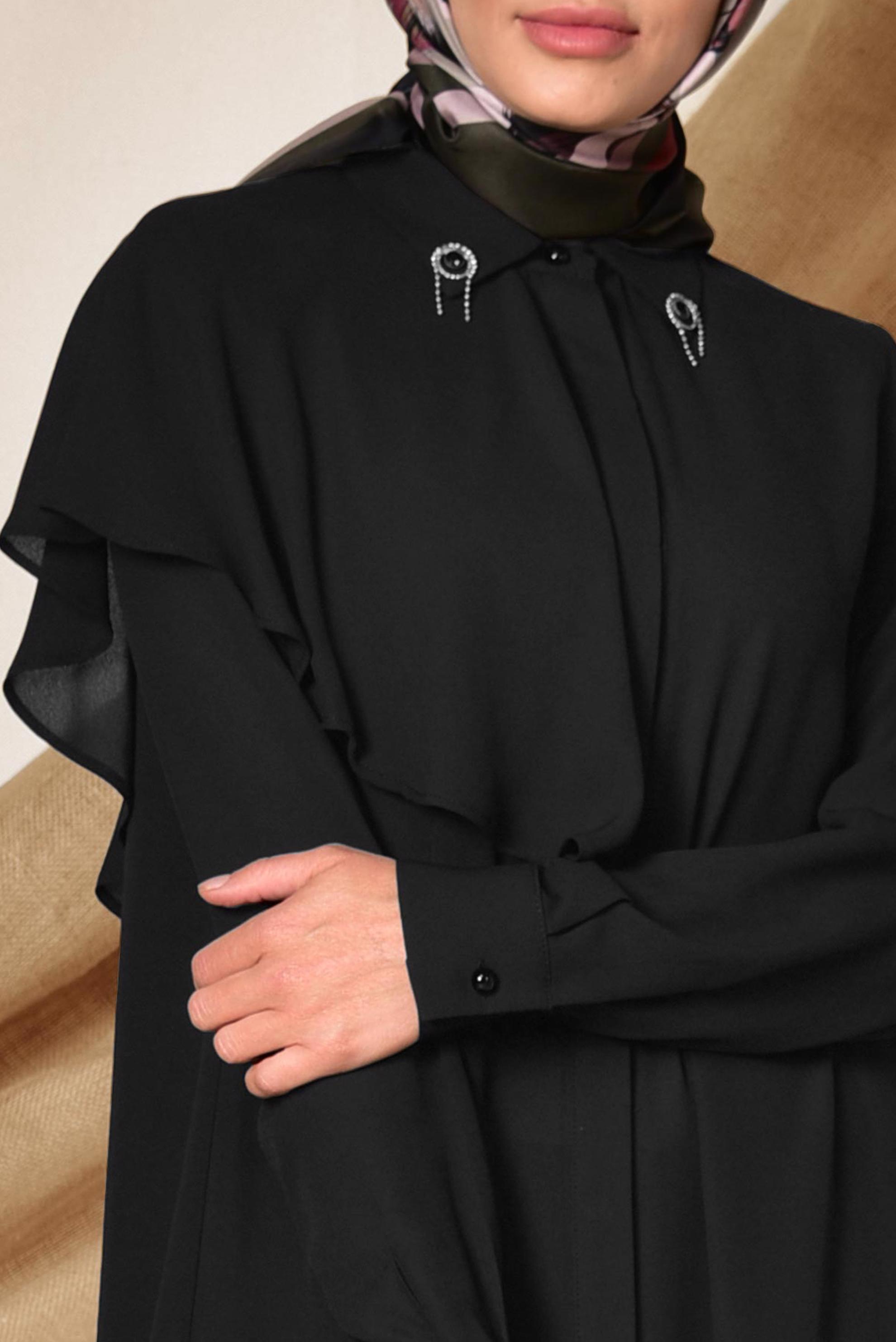 Tesettür giyim SİYAH YAKASI BROŞLU VOLAN DETAYLI TUNİK 4939