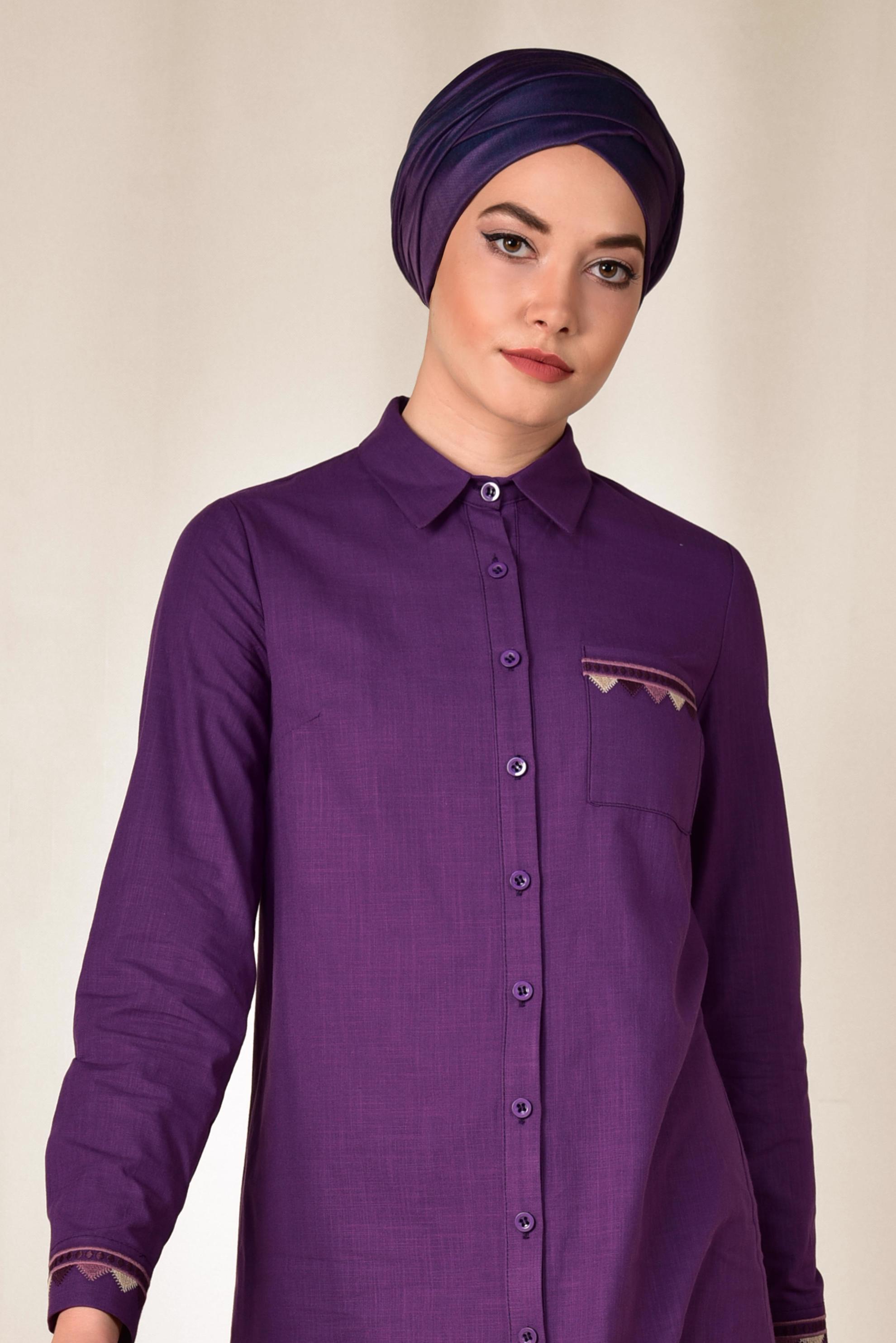 Tesettür giyim MOR NAKIŞ DETAYLI KETEN TUNİK 4975