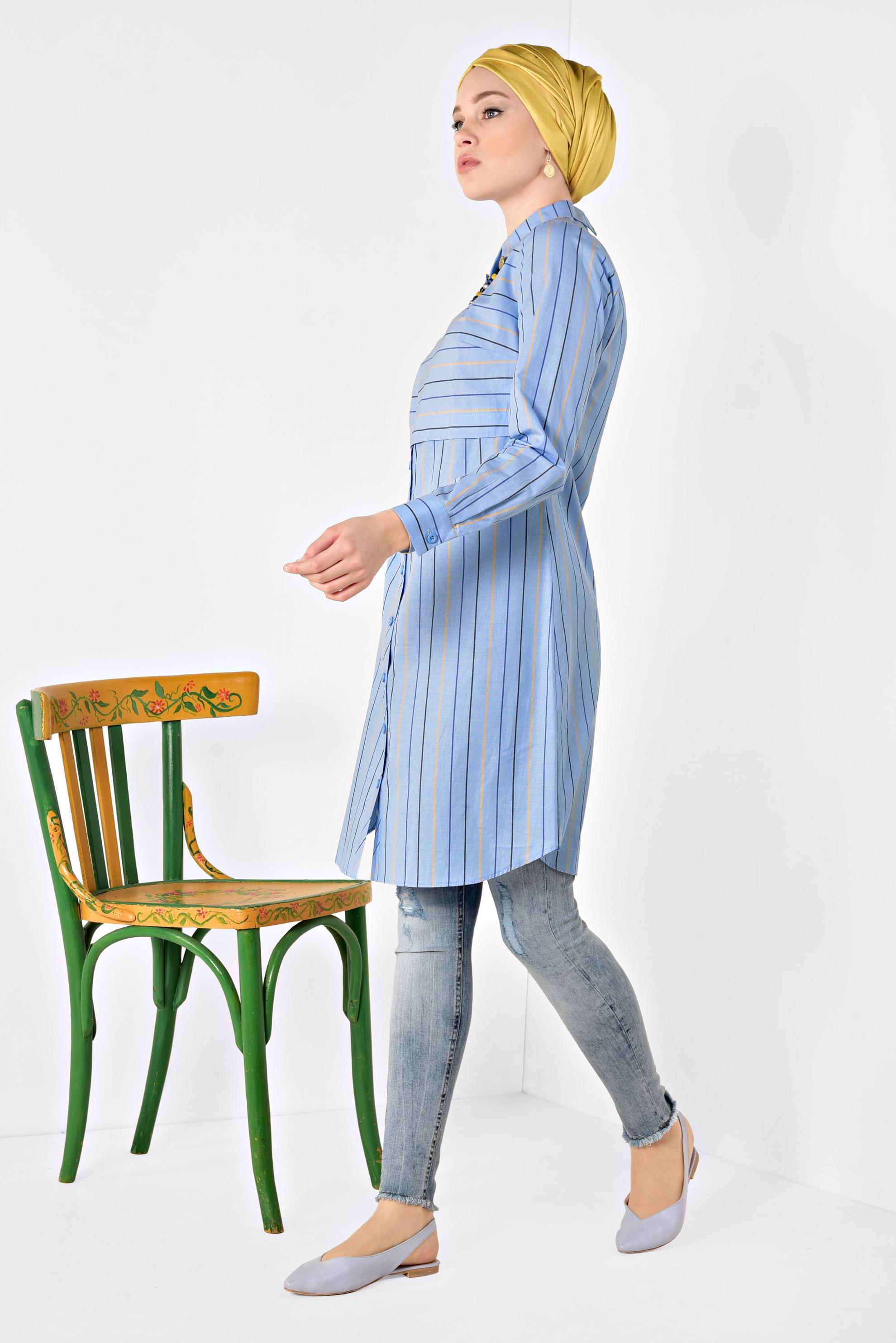 Tesettür giyim MAVİ ÇİZGİ DESENLİ DÜĞMELİ TUNİK 4976