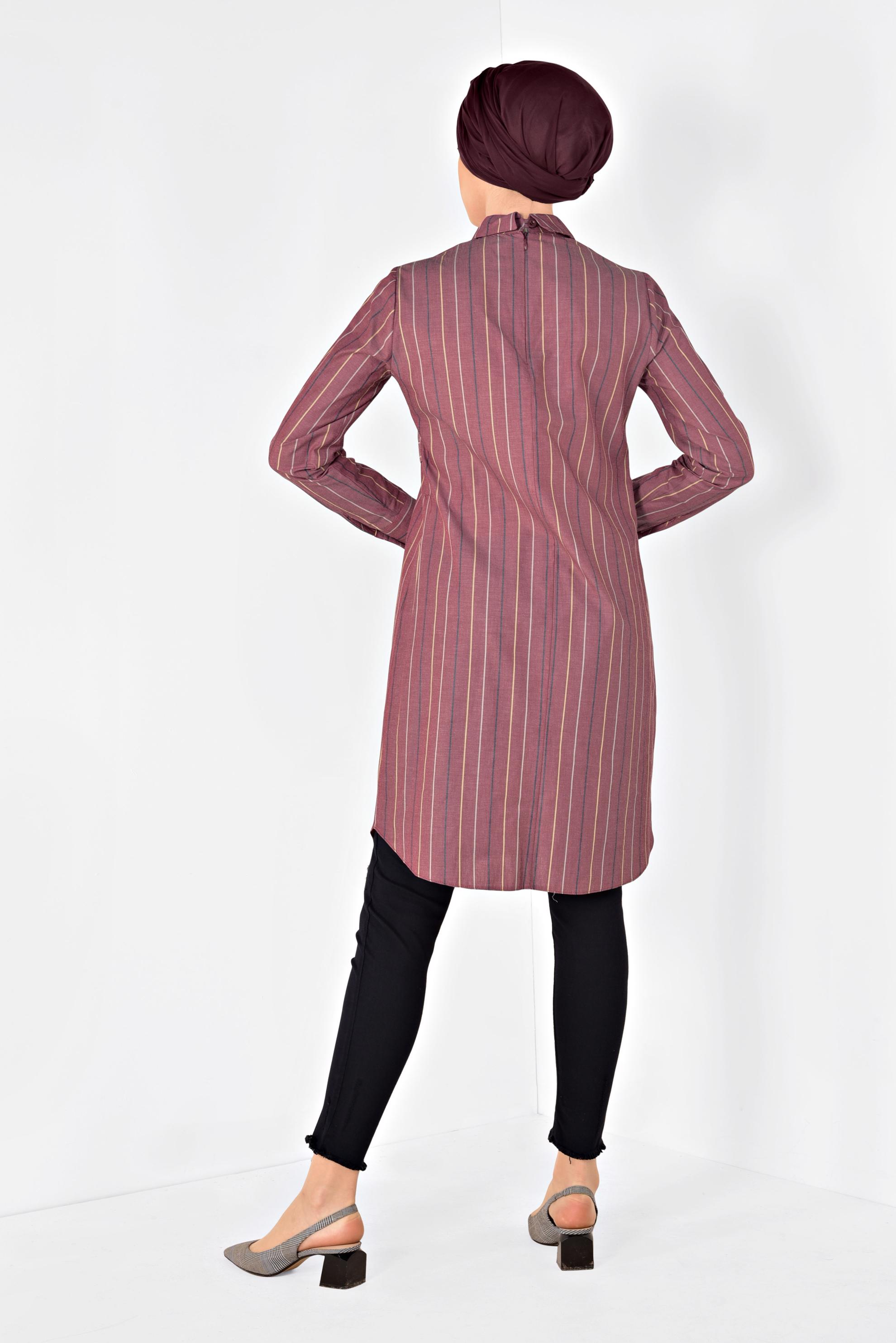 Tesettür giyim BORDO ÇİZGİ DESENLİ DÜĞMELİ TUNİK 4976