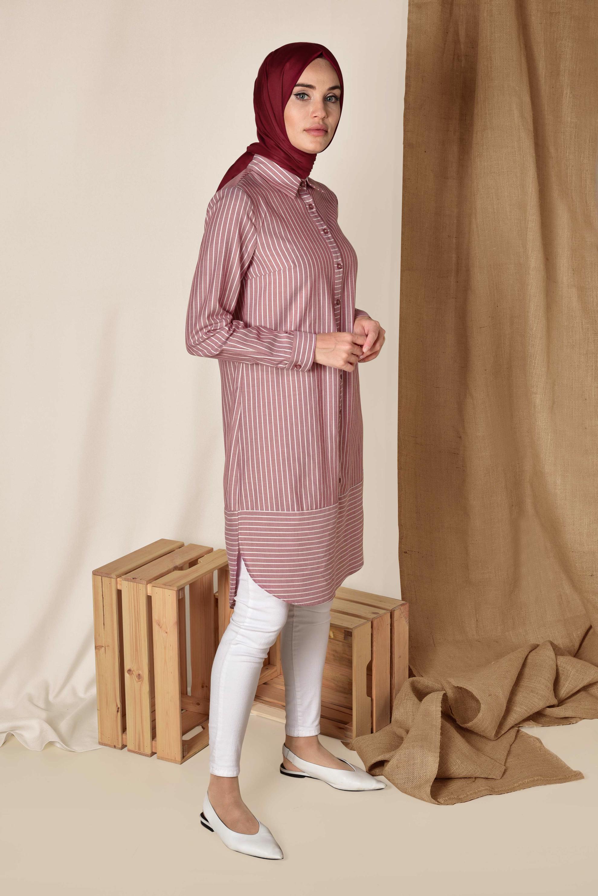 Tesettür giyim KIRMIZI ÇİZGİ DESENLİ DÜĞMELİ TUNİK 4979 