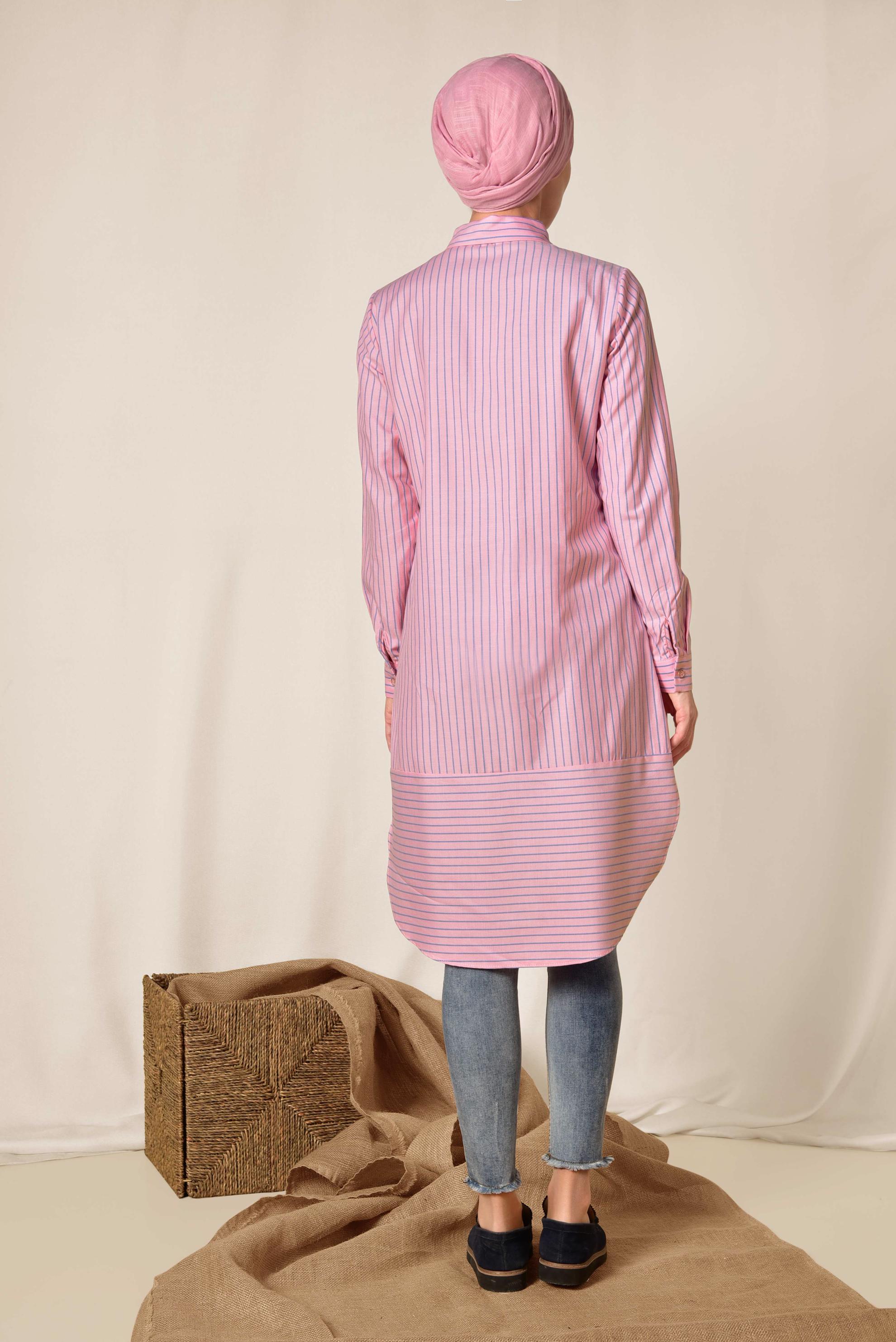 Tesettür giyim PEMBE ÇİZGİ DESENLİ DÜĞMELİ TUNİK 4979 